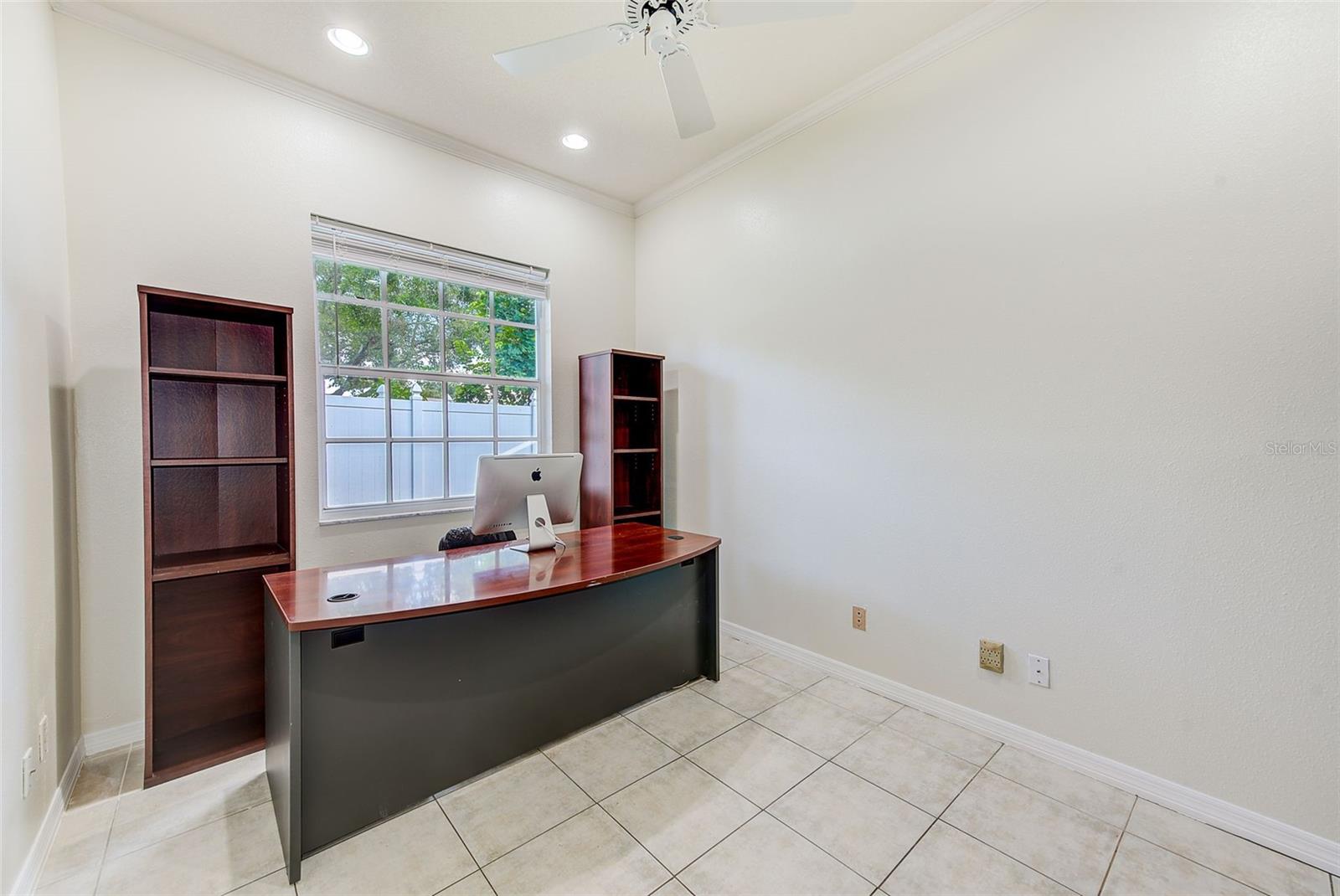 Listing photo id 21 for 13510 Oak Run Court