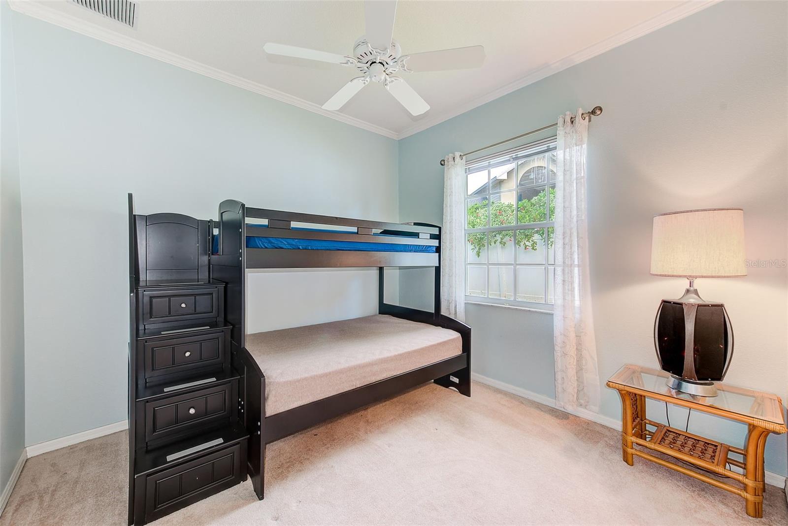 Listing photo id 23 for 13510 Oak Run Court