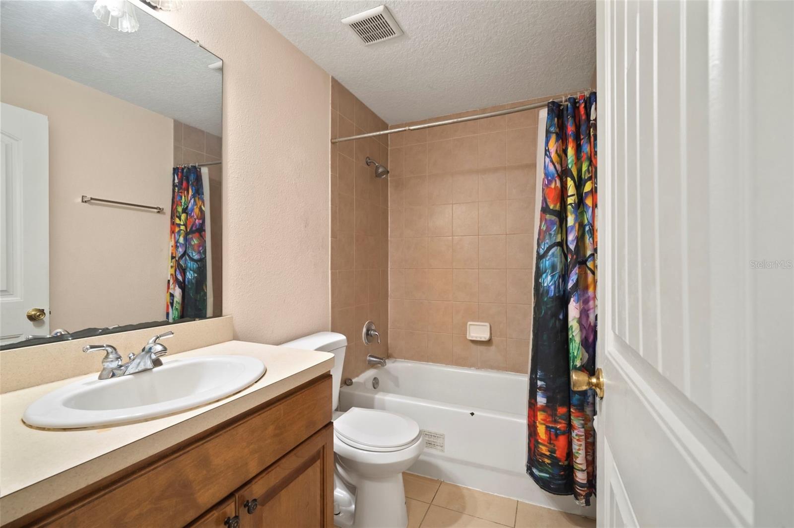 Listing photo id 20 for 1934 Rowland Drive