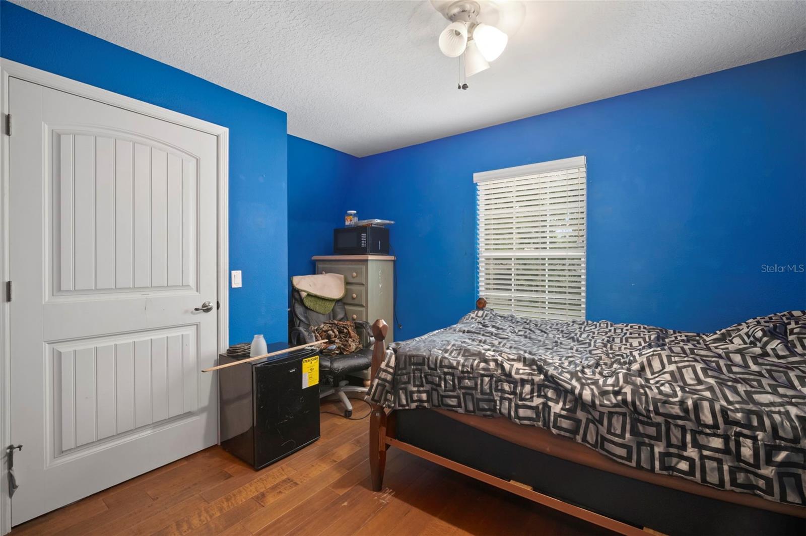 Listing photo id 21 for 1934 Rowland Drive