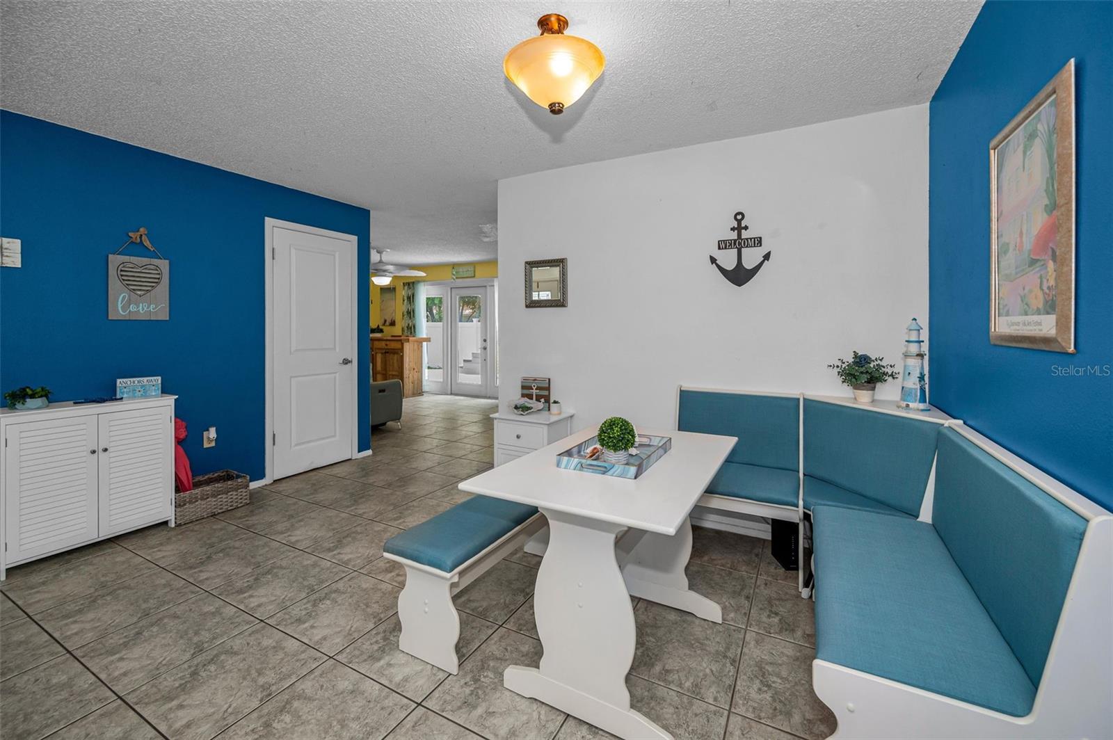 Image 12 of 82 For 505 Whispering Oak Drive