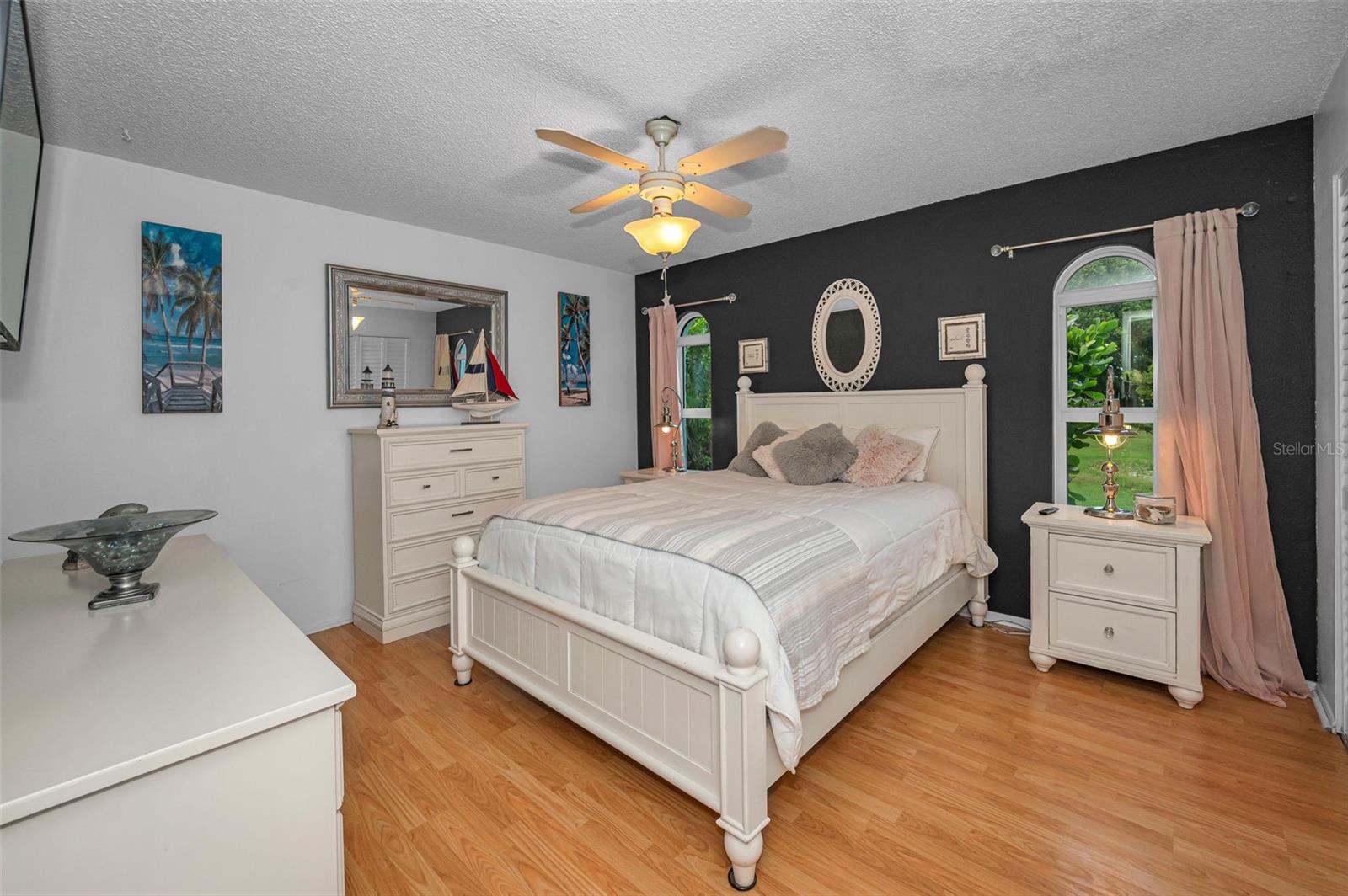 Image 25 of 82 For 505 Whispering Oak Drive