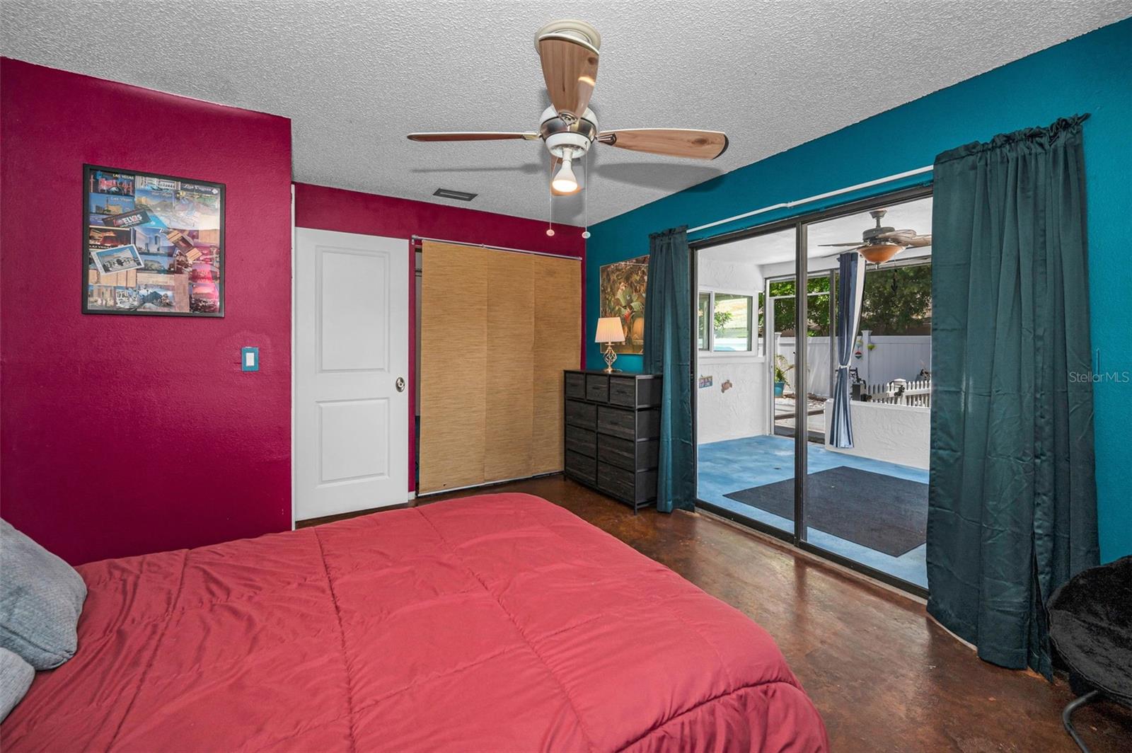 Image 29 of 82 For 505 Whispering Oak Drive