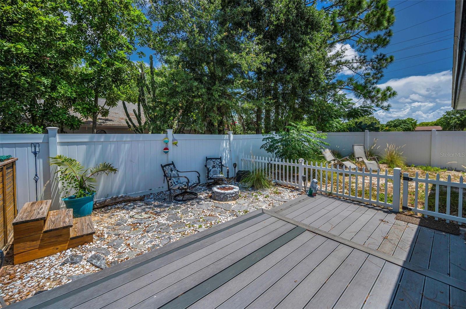 Image 34 of 82 For 505 Whispering Oak Drive