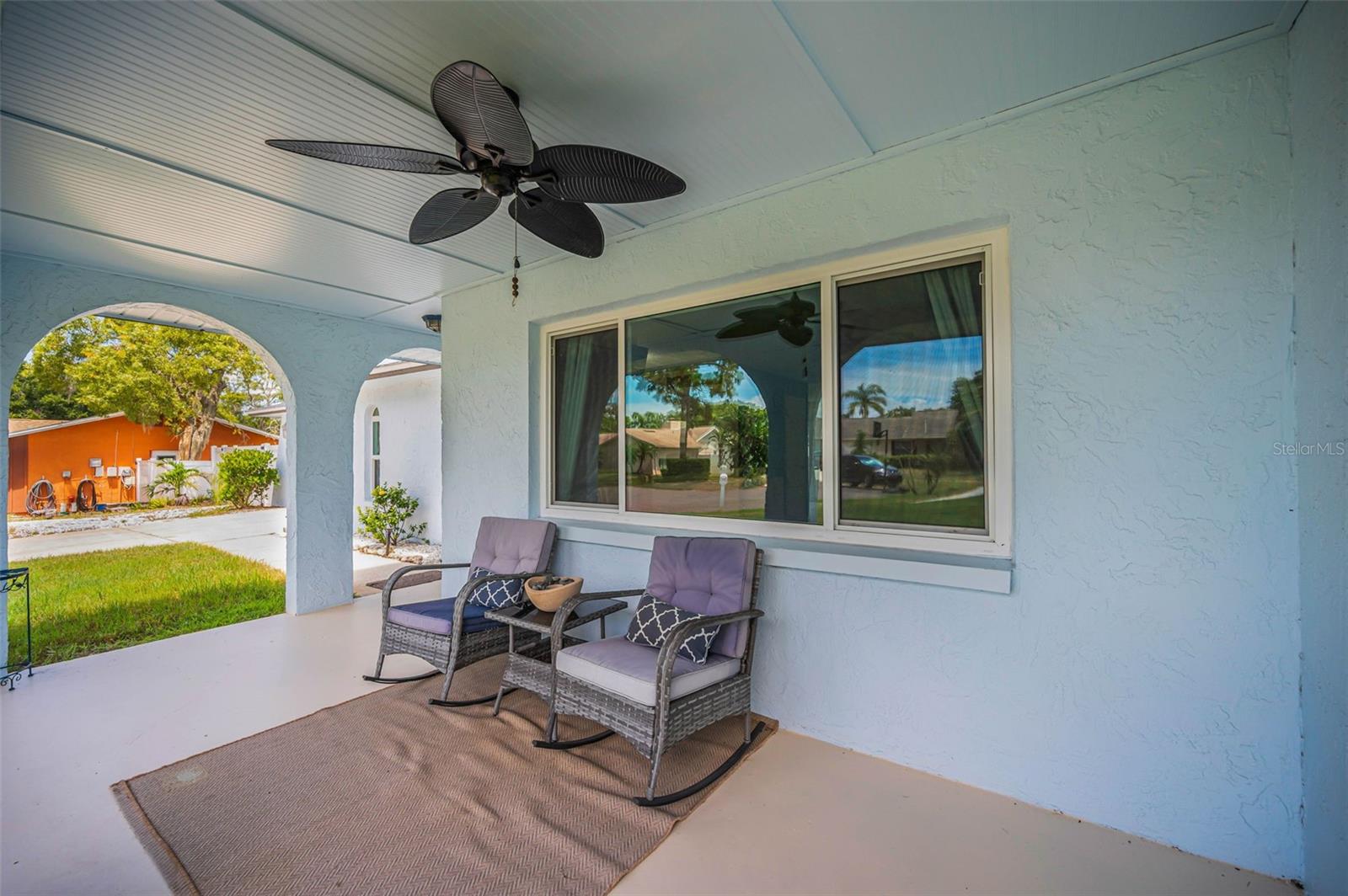 Image 4 of 82 For 505 Whispering Oak Drive