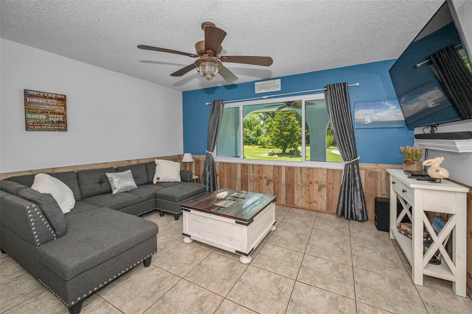 Image 7 of 82 For 505 Whispering Oak Drive