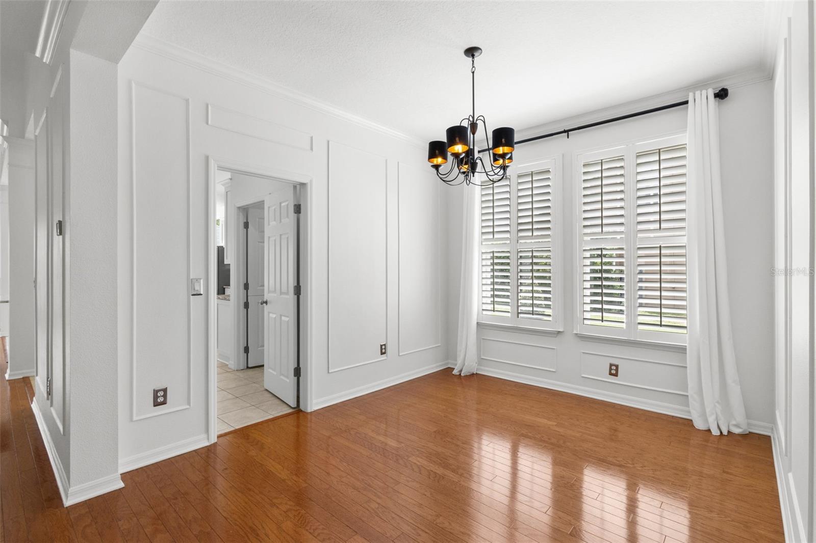 Image 19 of 69 For 10031 Brompton Drive