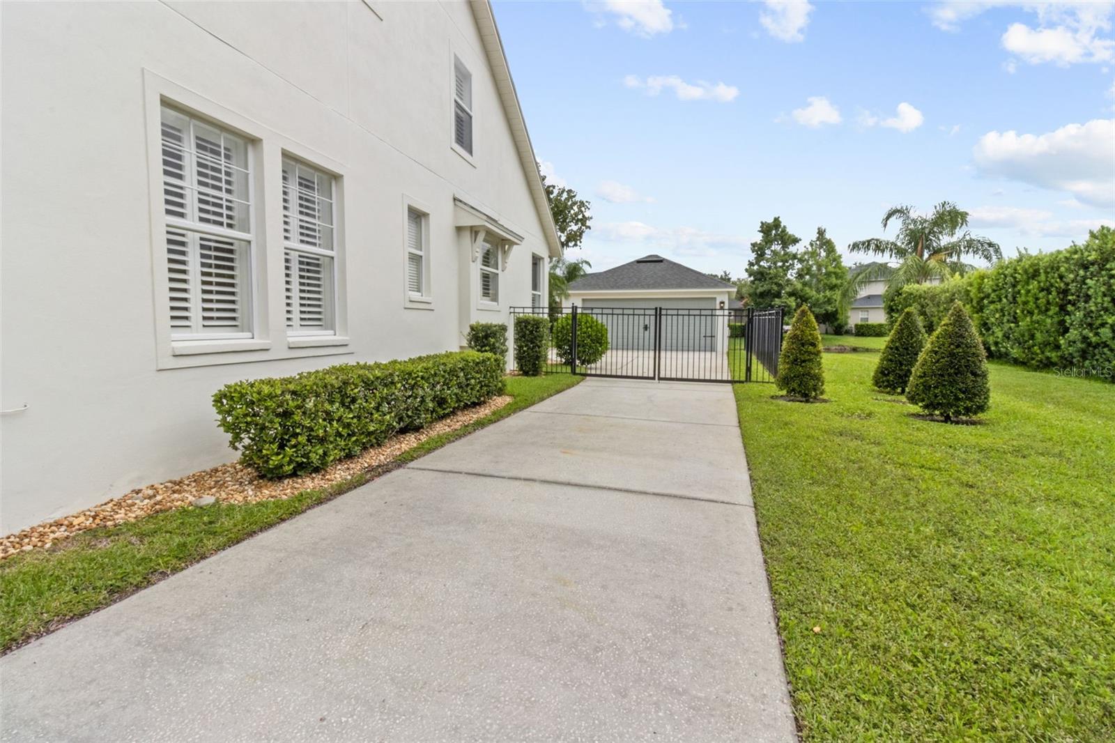 Image 6 of 69 For 10031 Brompton Drive
