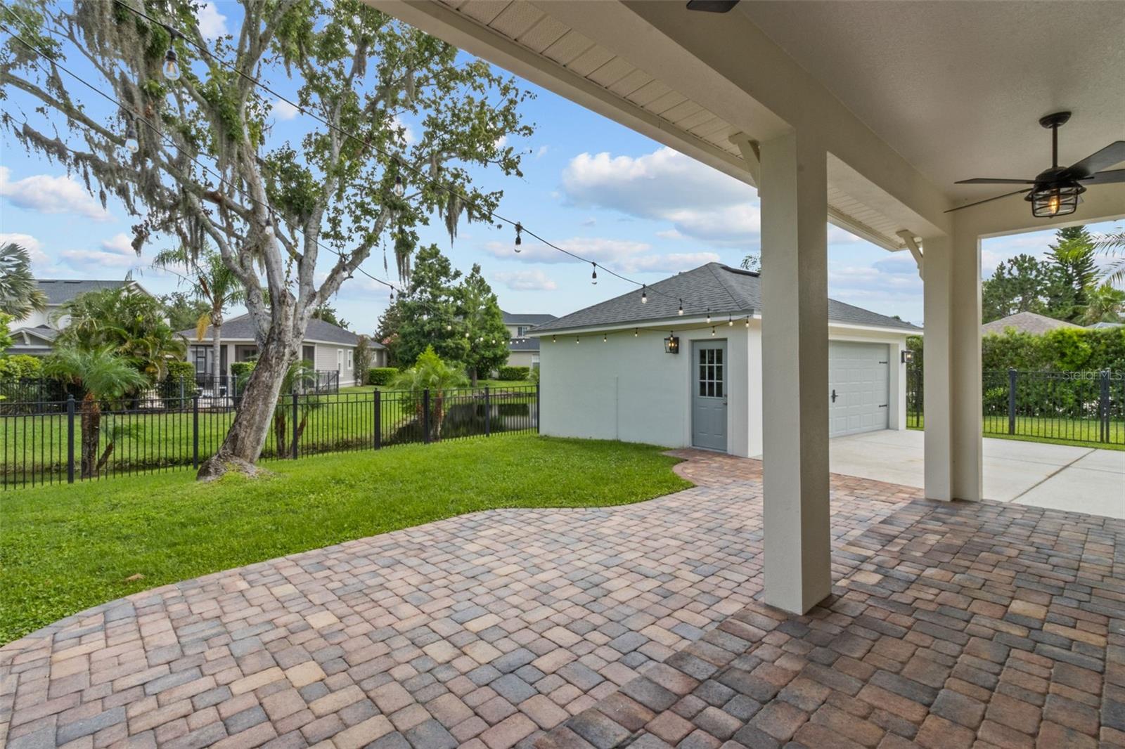 Image 8 of 69 For 10031 Brompton Drive