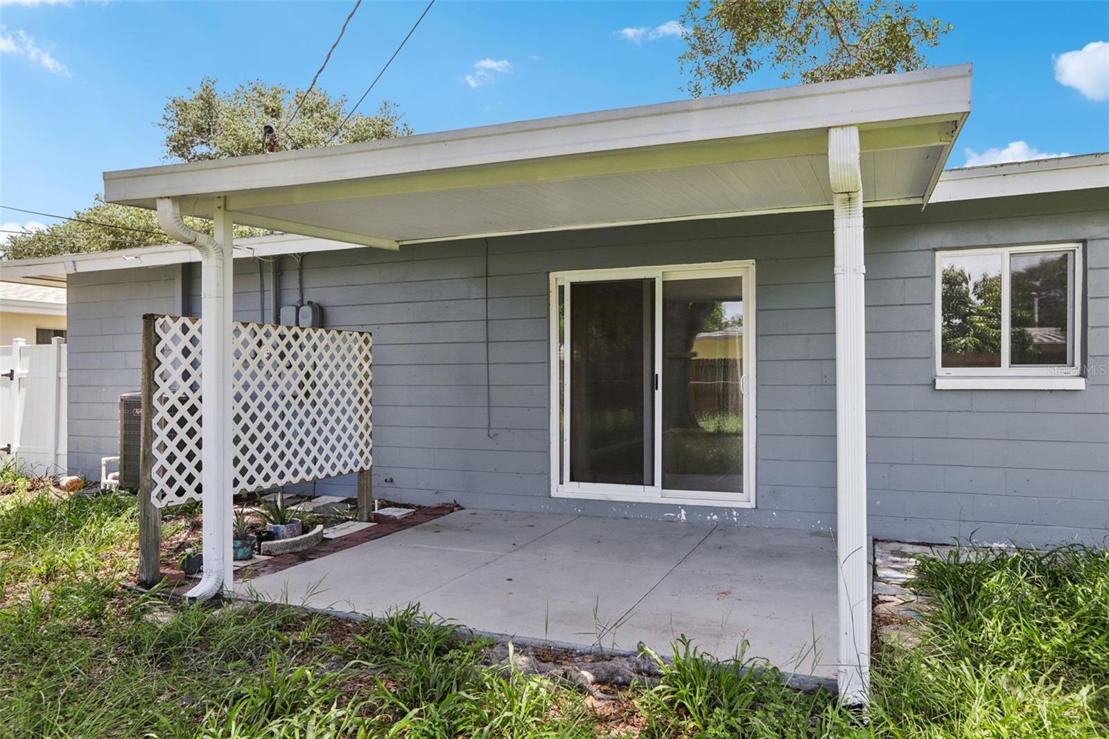 Image 25 of 31 For 992 20th Street Sw