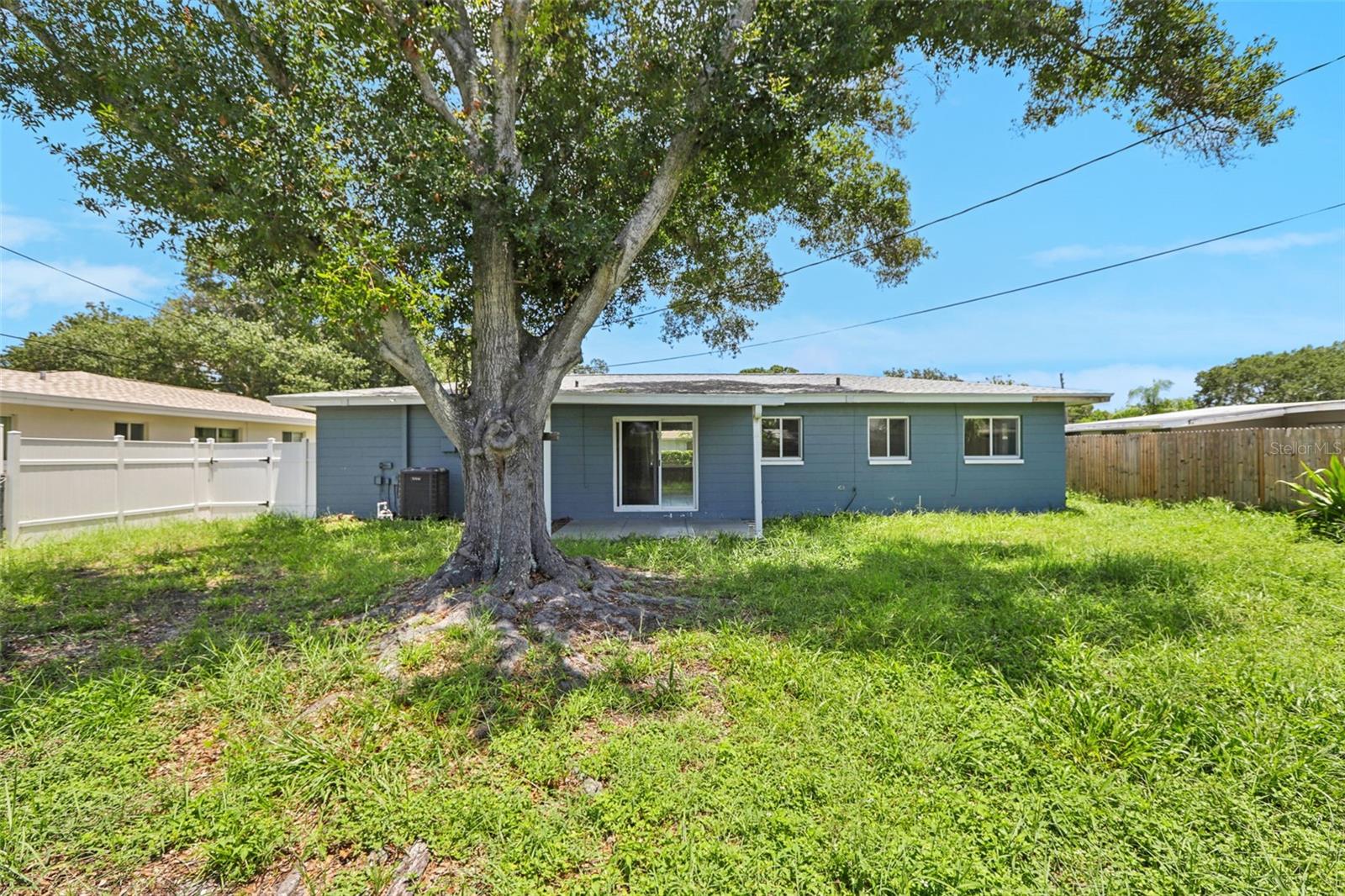 Image 26 of 31 For 992 20th Street Sw