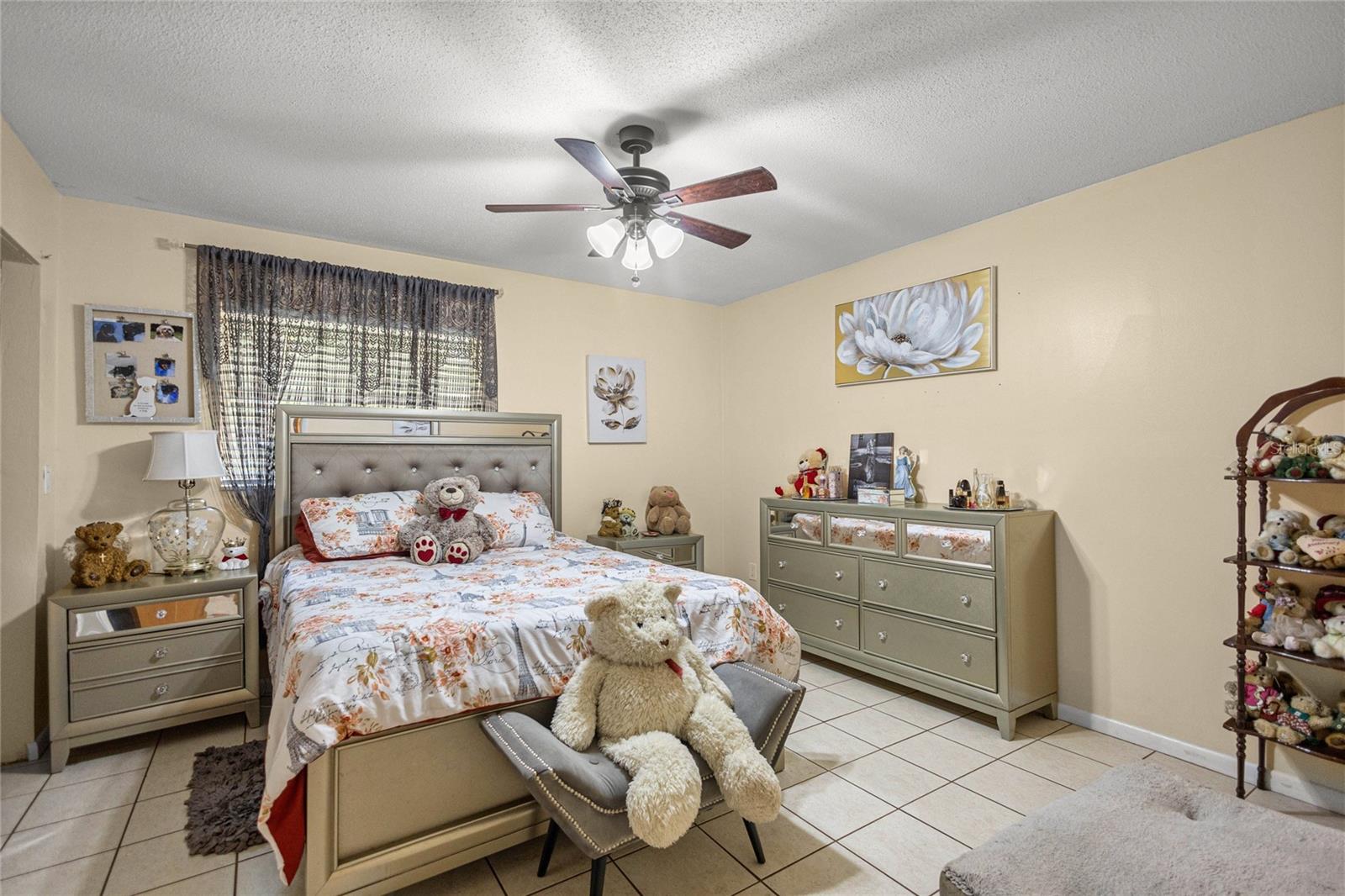 Listing photo id 9 for 8546 Fauci Point
