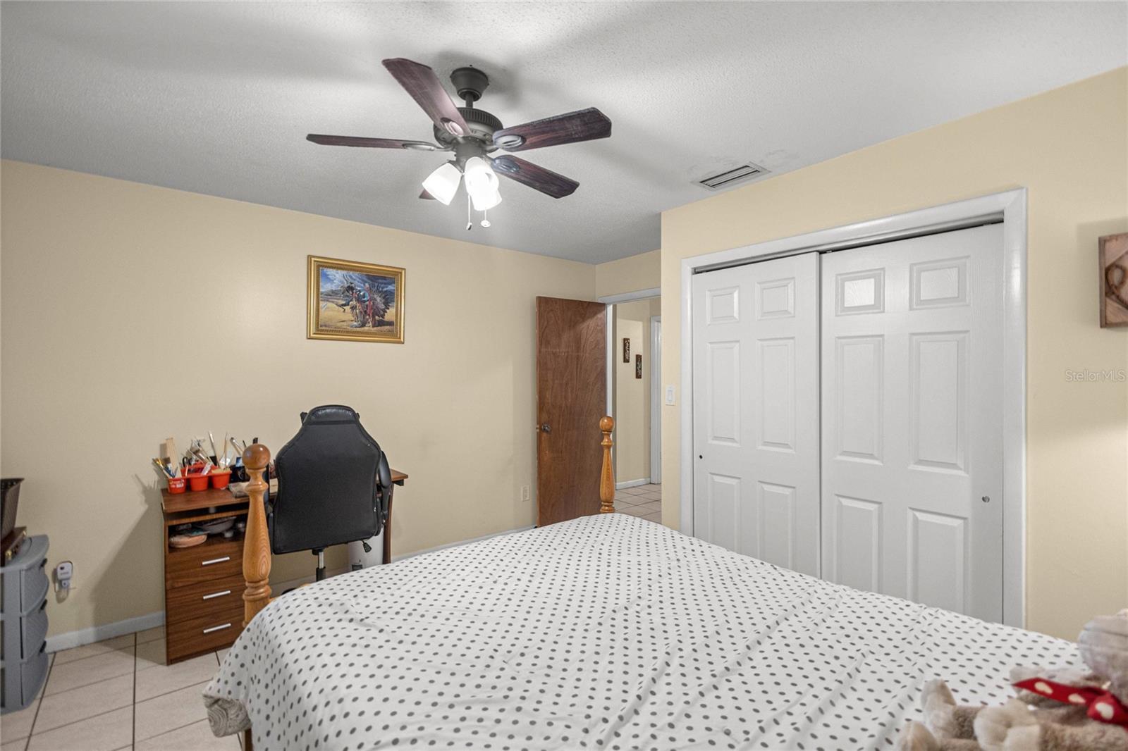 Listing photo id 14 for 8546 Fauci Point
