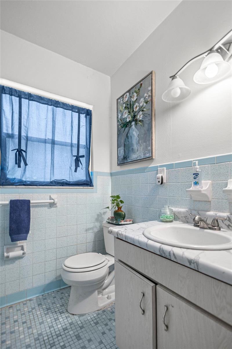 Listing photo id 15 for 8546 Fauci Point
