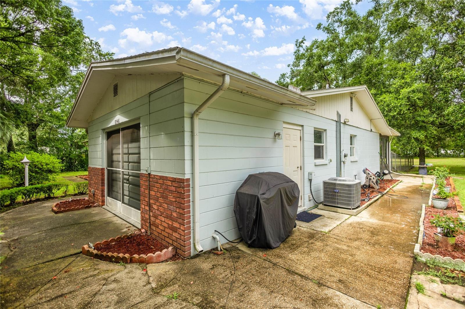 Listing photo id 23 for 8546 Fauci Point