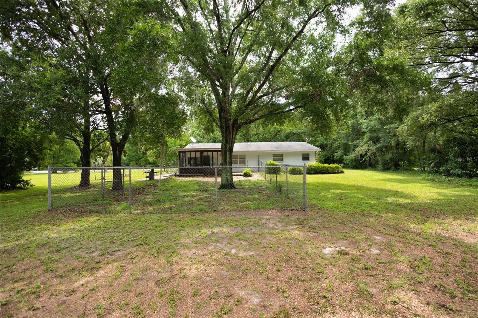 Listing photo id 26 for 8546 Fauci Point