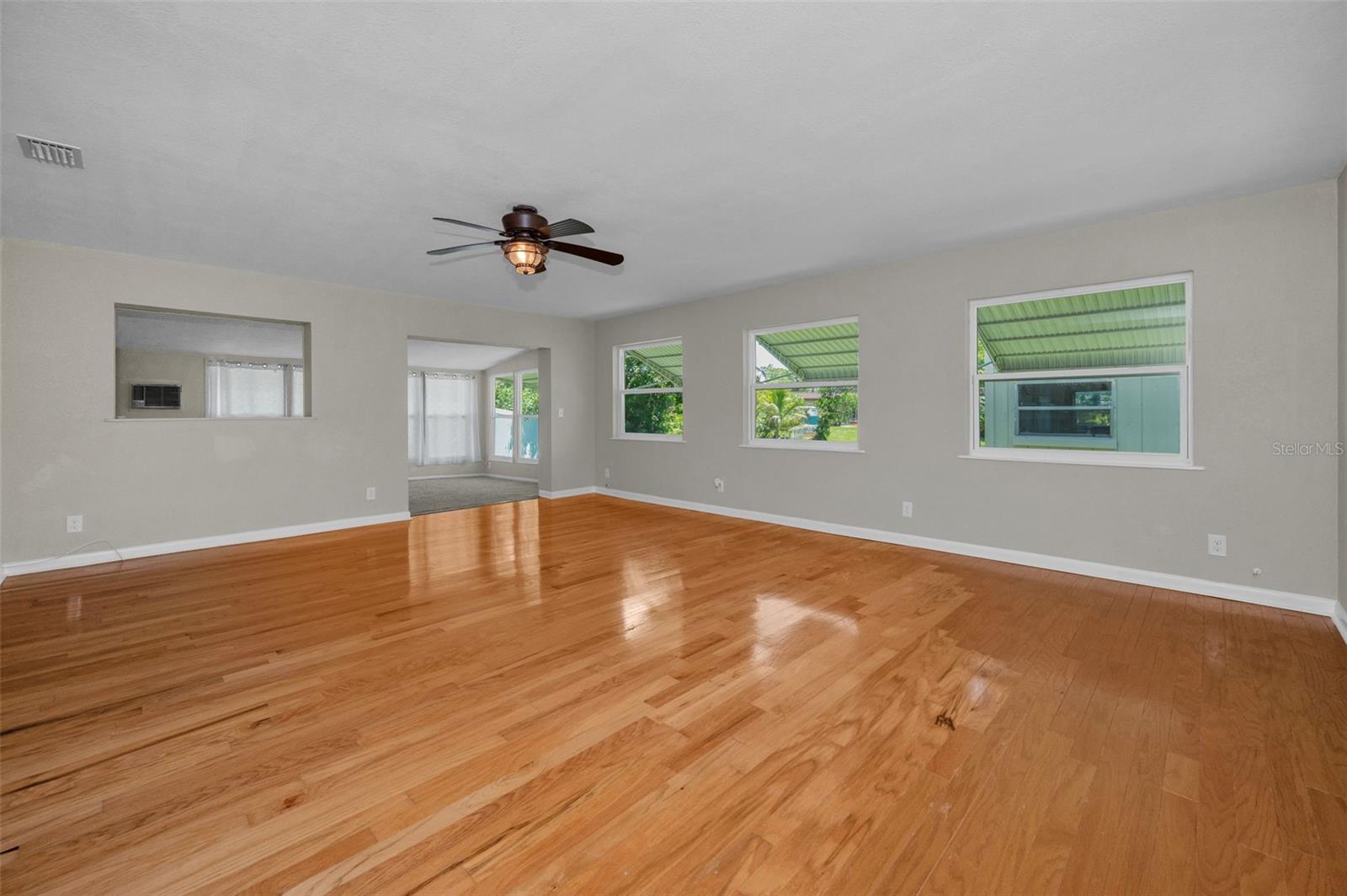 Image 16 of 52 For 5260 96th Terrace N