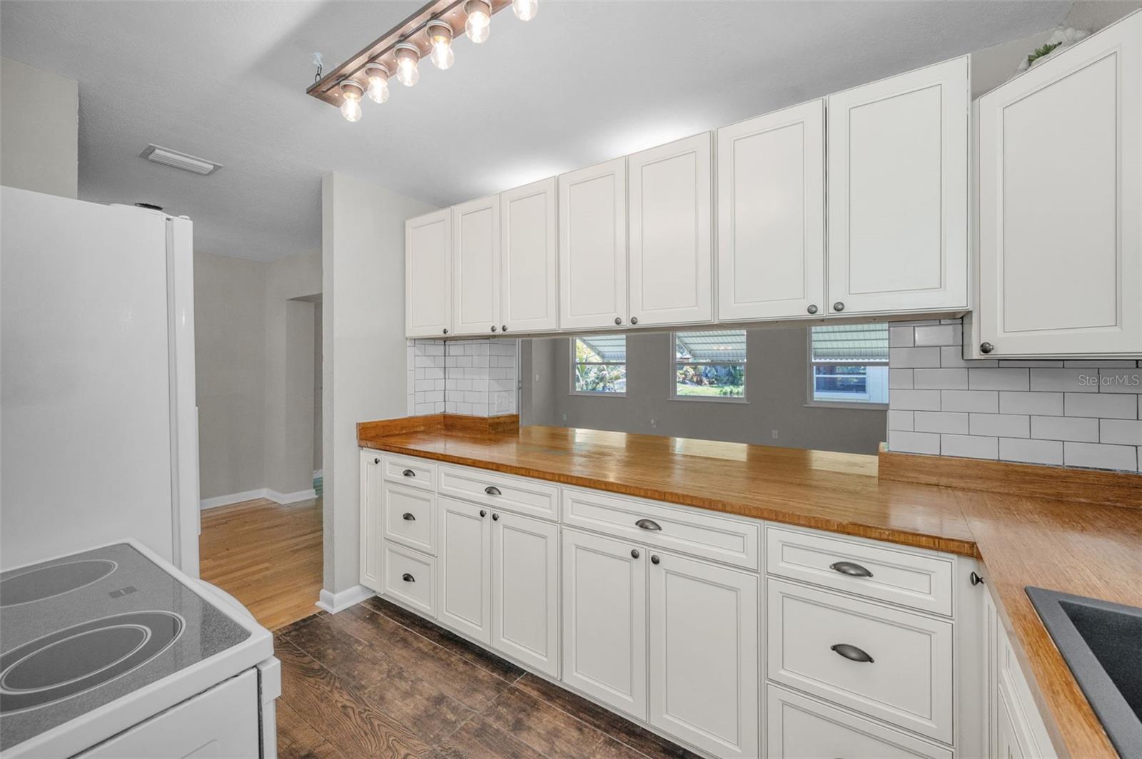 Image 5 of 52 For 5260 96th Terrace N