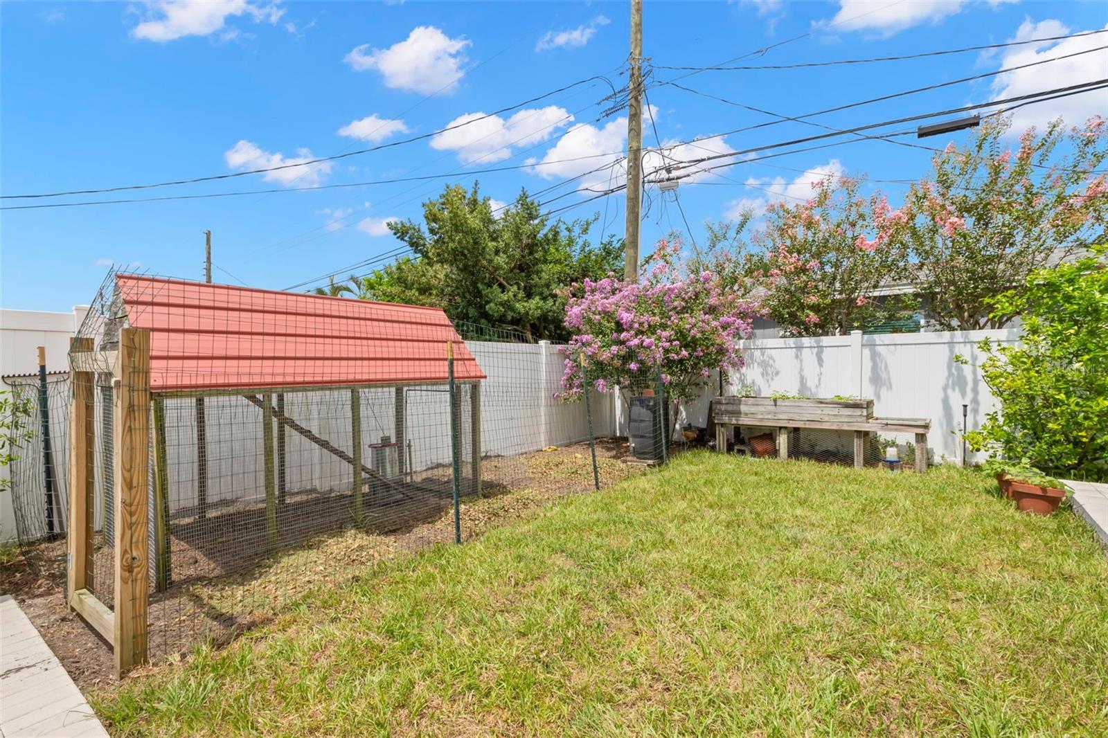 Image 30 of 43 For 2077 Magnolia Drive