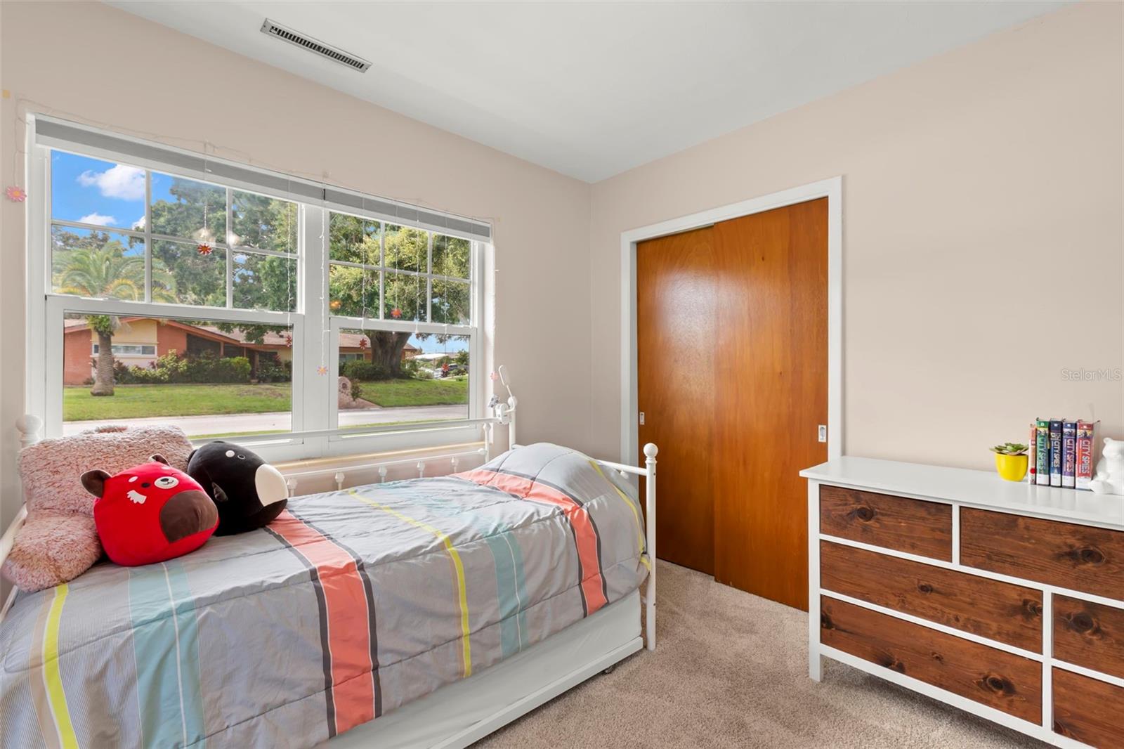 Image 37 of 43 For 2077 Magnolia Drive