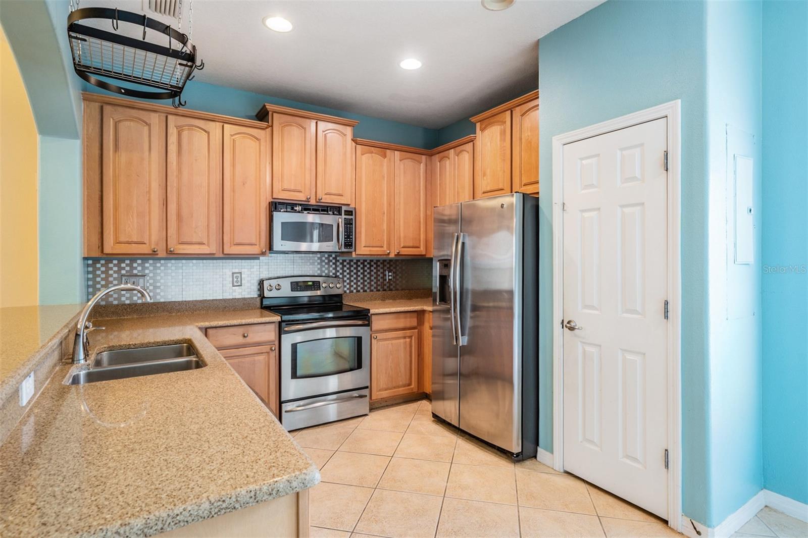 Image 16 of 52 For 14167 Stilton Street