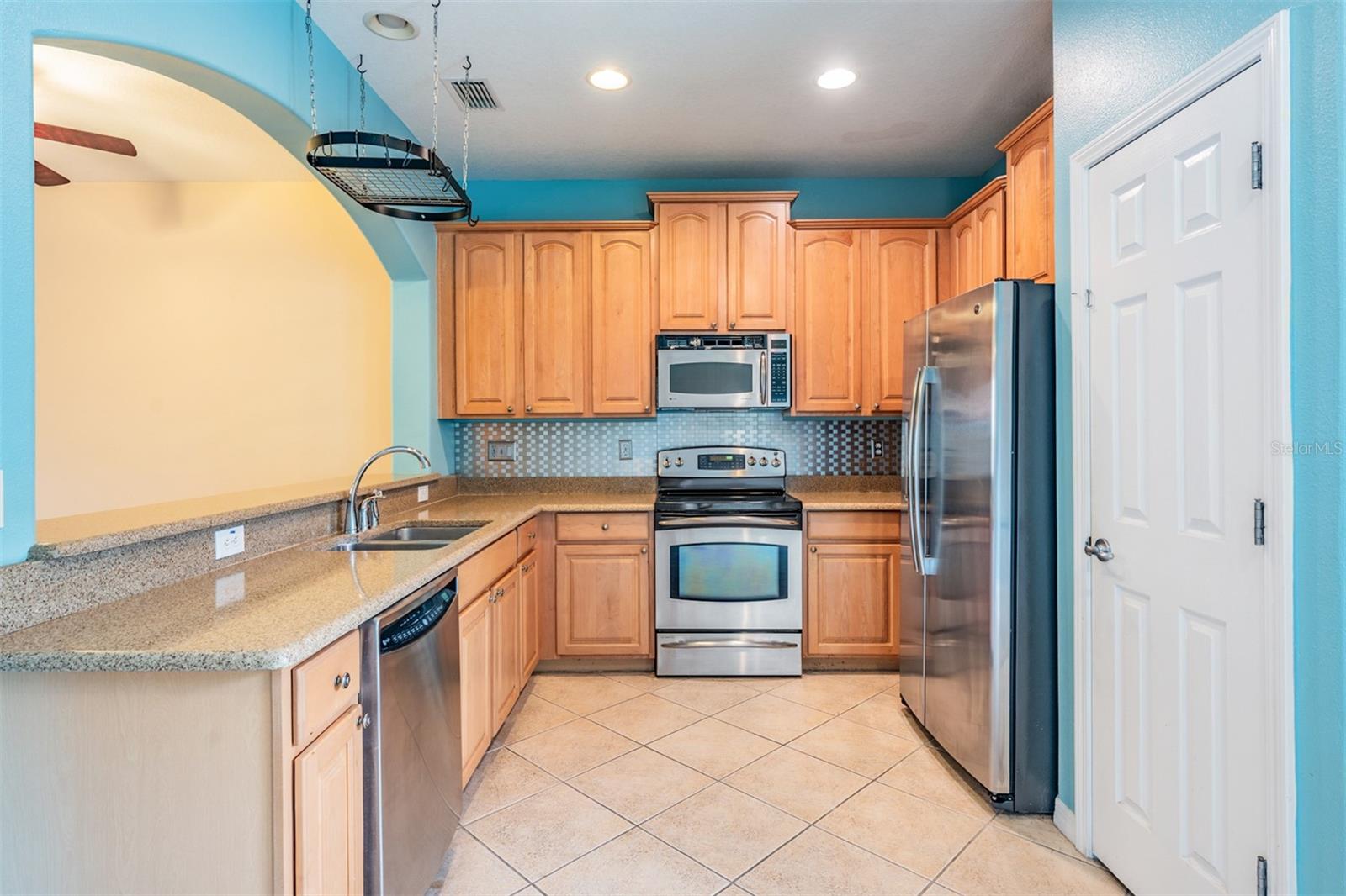 Image 36 of 52 For 14167 Stilton Street