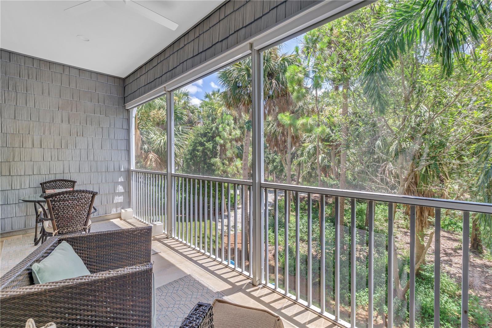 Image 17 of 49 For 6024 Anchorage Way S