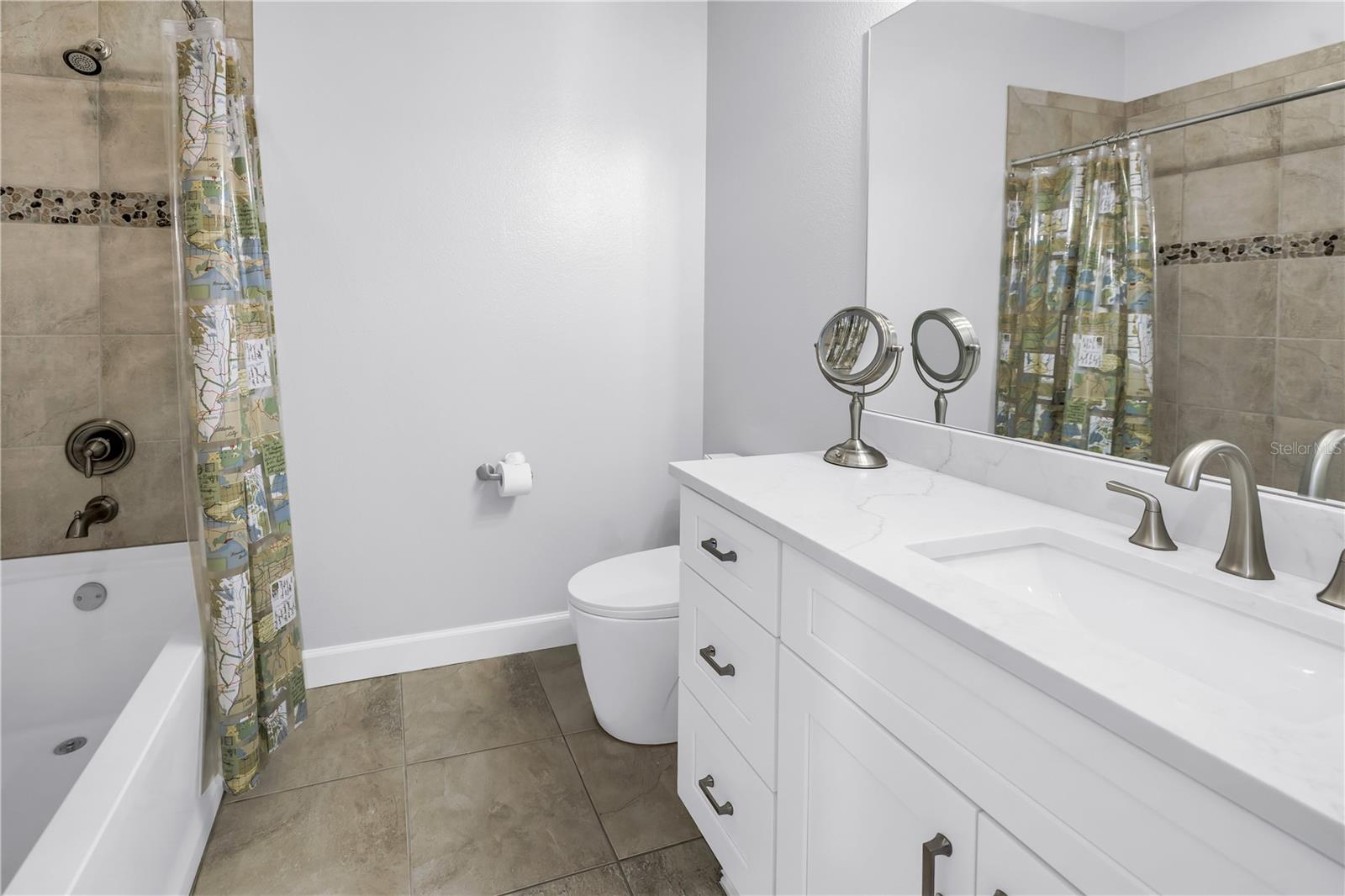 Image 32 of 49 For 6024 Anchorage Way S