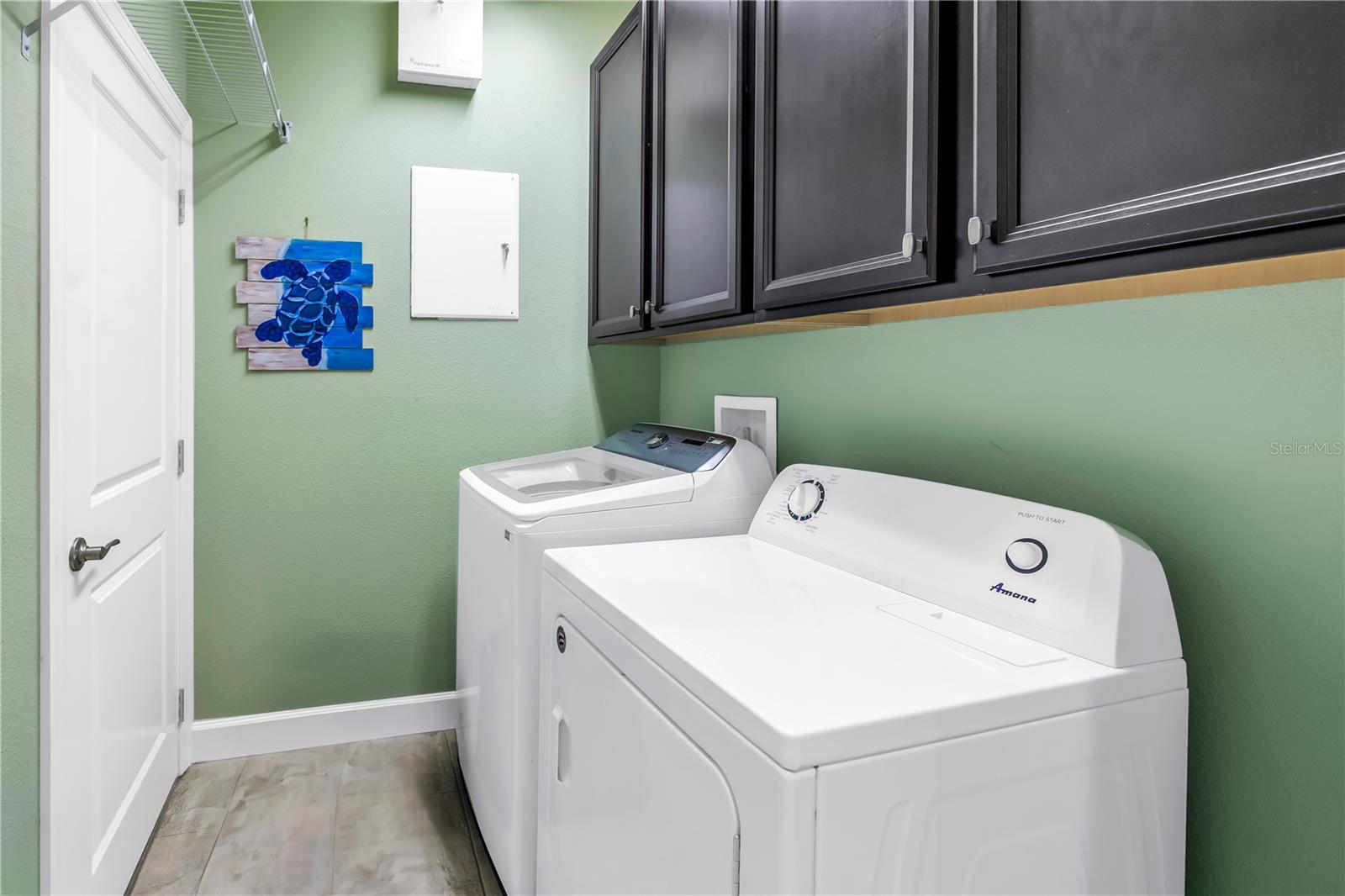 Image 33 of 49 For 6024 Anchorage Way S