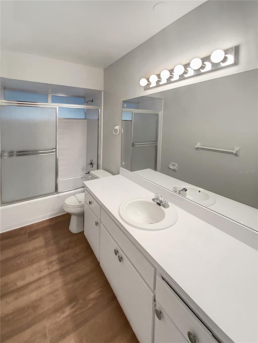 Image 22 of 27 For 8434 Brentwood Road 0