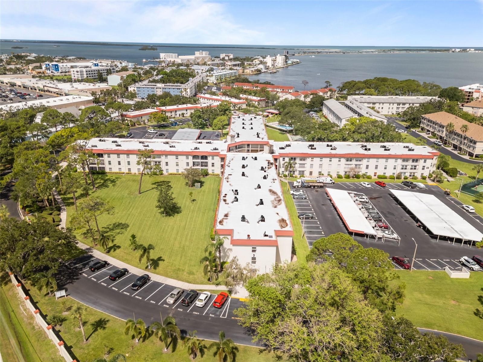 Image 22 of 25 For 2700 Bayshore Boulevard 2312