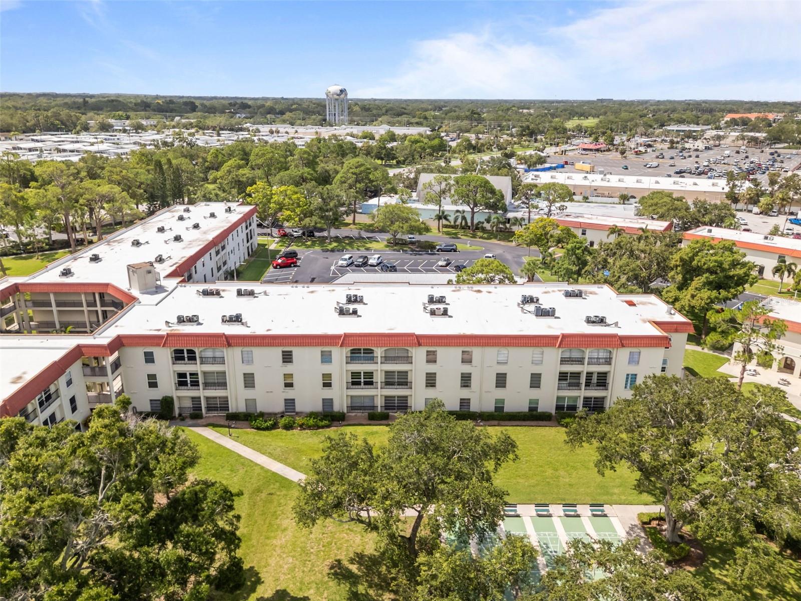 Image 24 of 25 For 2700 Bayshore Boulevard 2312