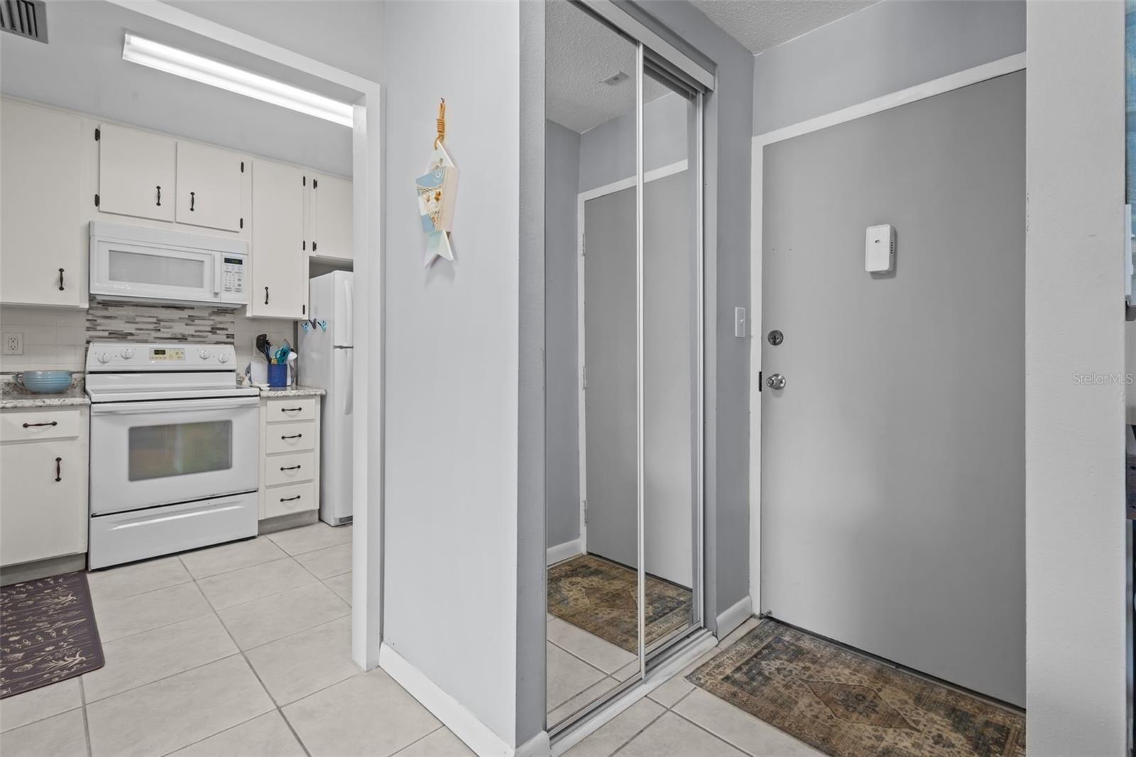 Image 9 of 25 For 2700 Bayshore Boulevard 2312