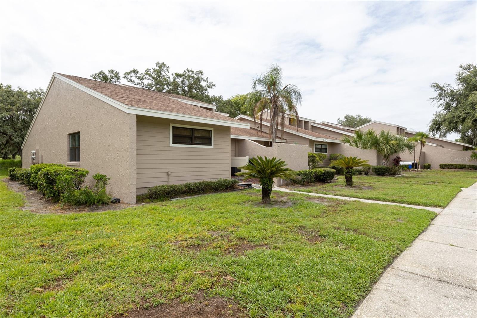 Image 2 of 34 For 5225 Imperial Lakes Boulevard 9