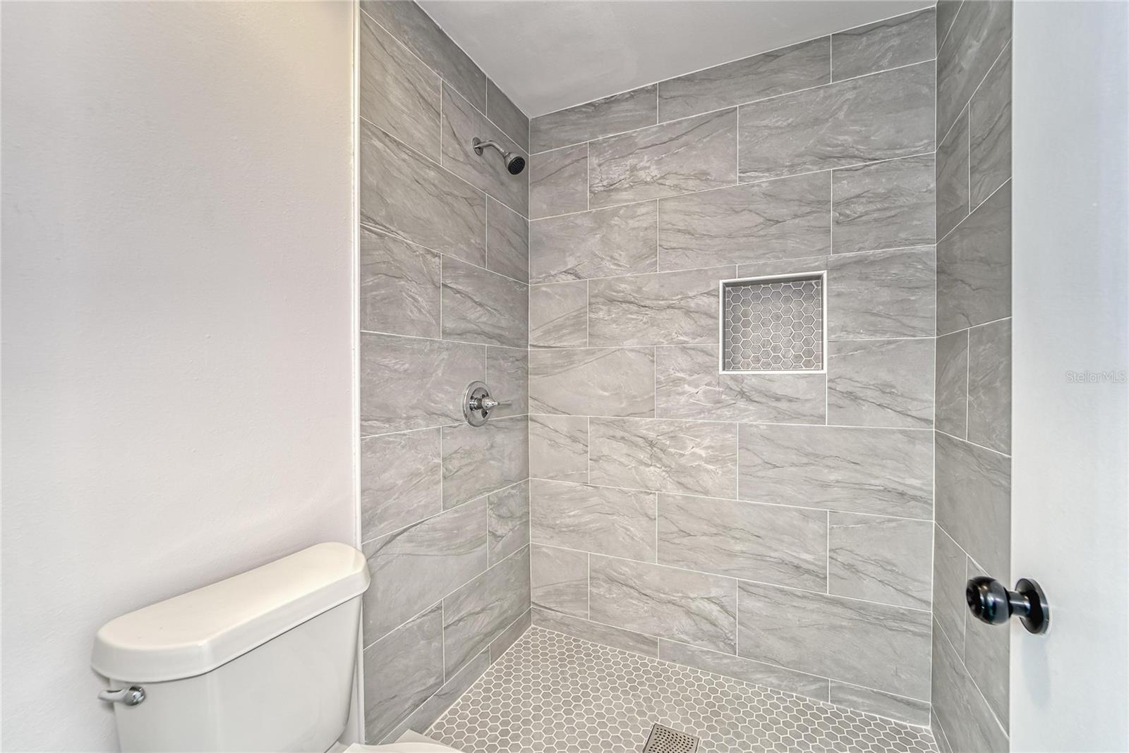 Image 21 of 70 For 1326 Idlewood Drive