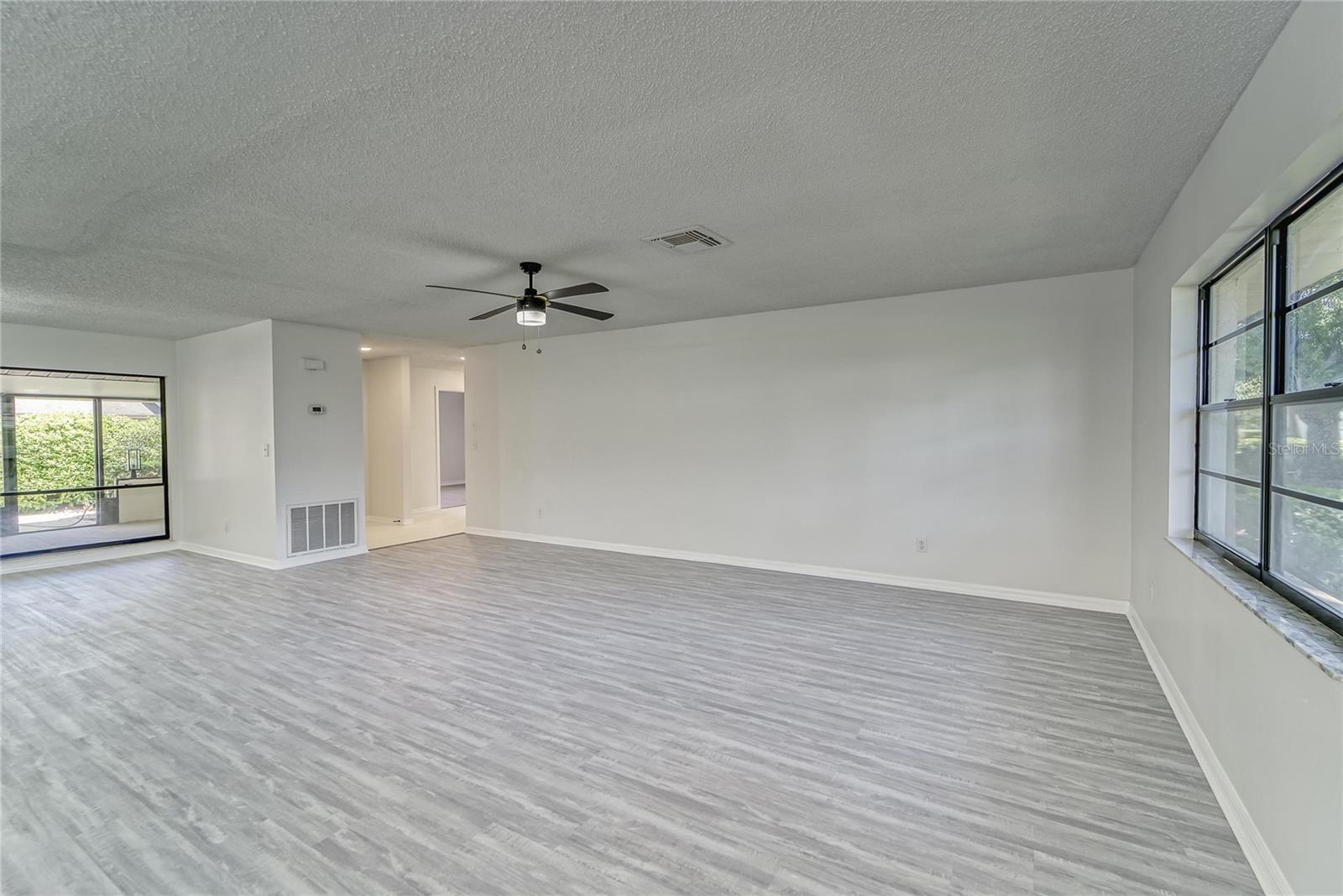 Image 9 of 70 For 1326 Idlewood Drive