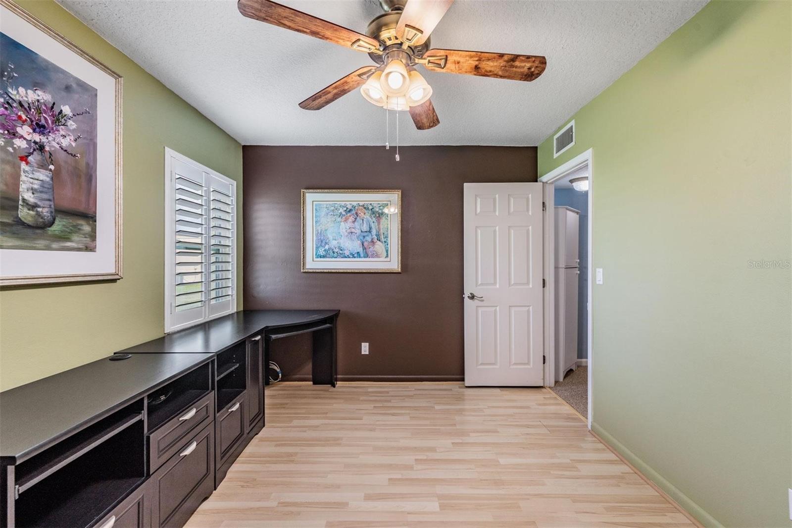 Image 19 of 29 For 2638 Cedar View Court A