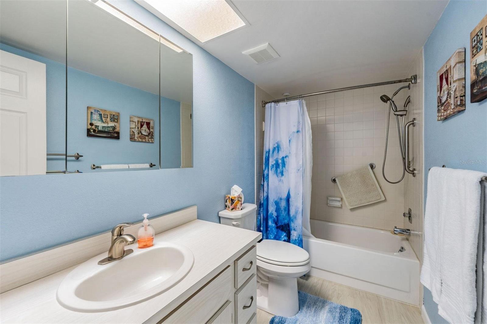 Image 20 of 29 For 2638 Cedar View Court A