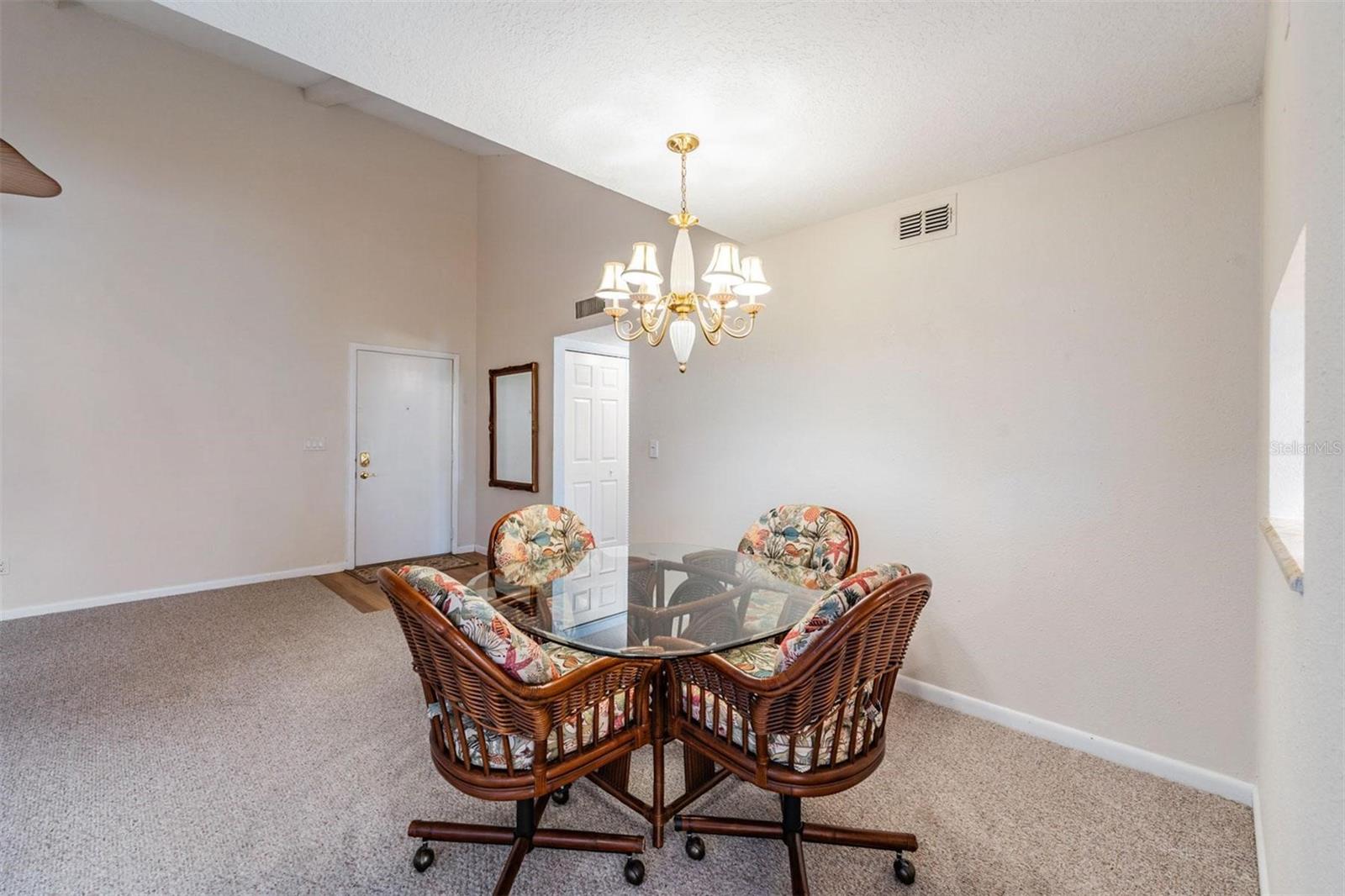 Image 7 of 29 For 2638 Cedar View Court A