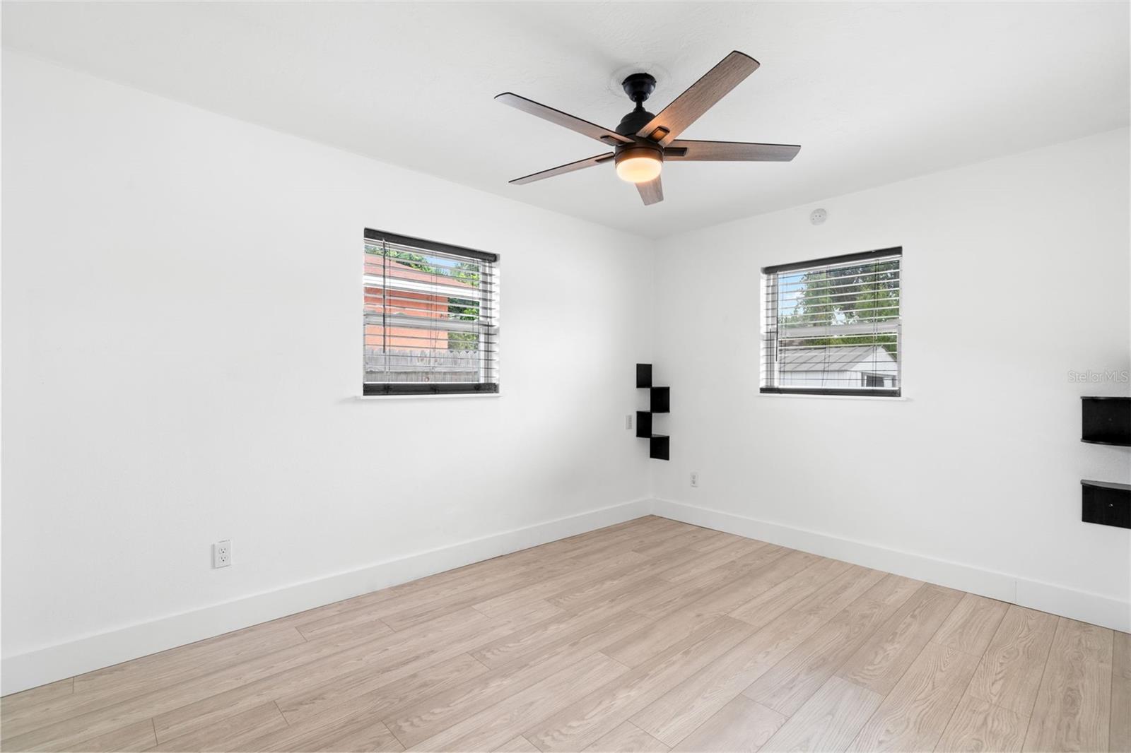 Image 8 of 18 For 3001 Fairfield Avenue S