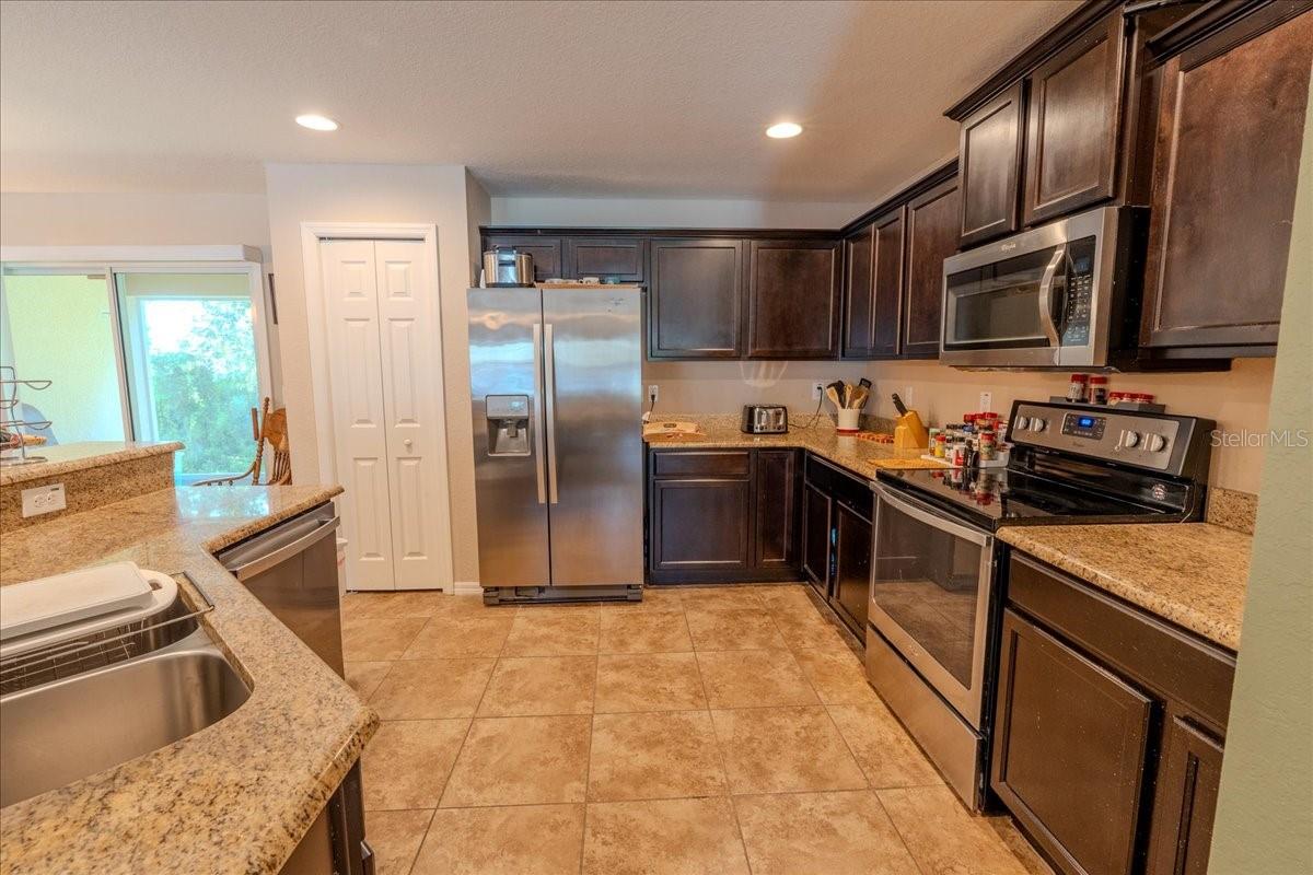 Image 3 of 27 For 27543 Desert Willow Way