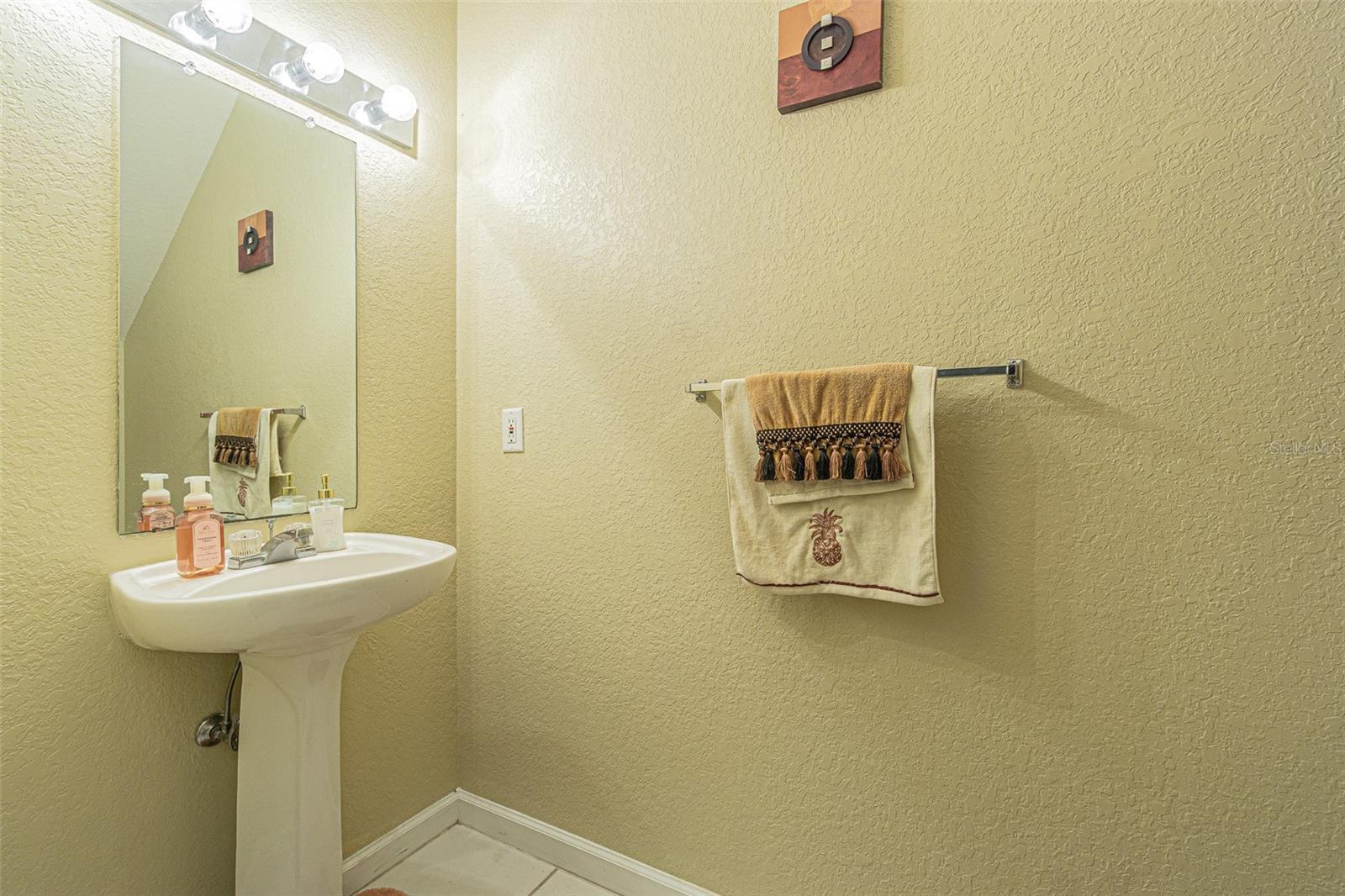 Image 9 of 18 For 6208 Clifton Palms Drive