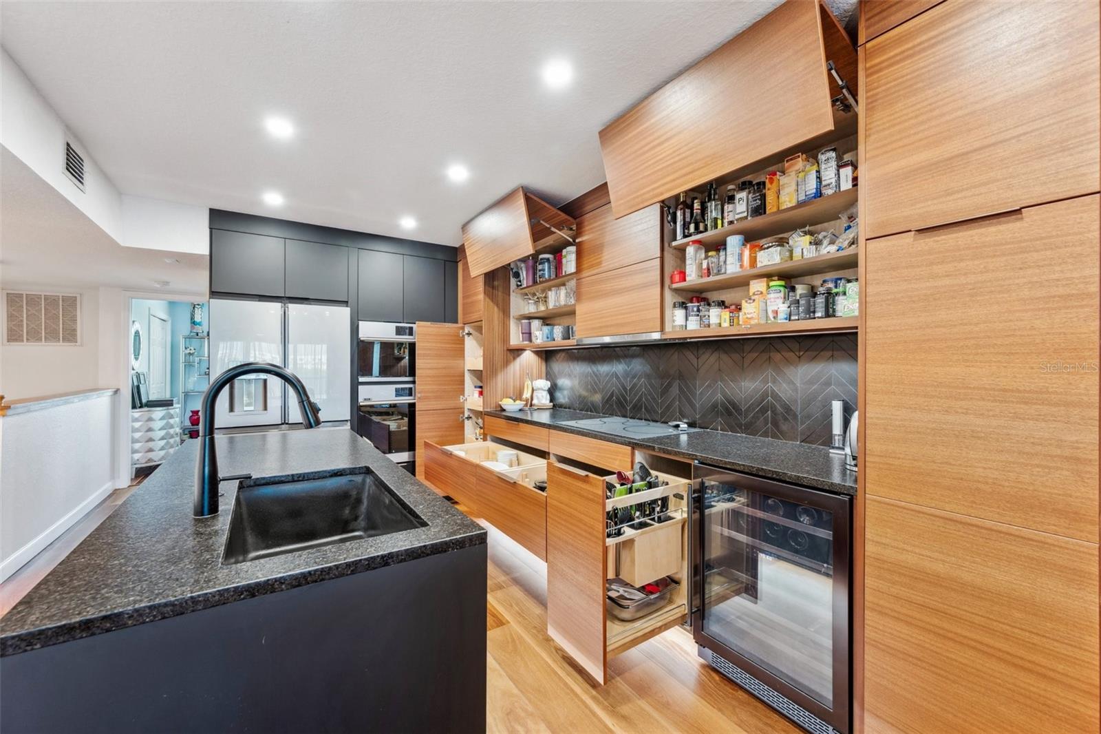 Image 10 of 72 For 14767 Seminole Trail