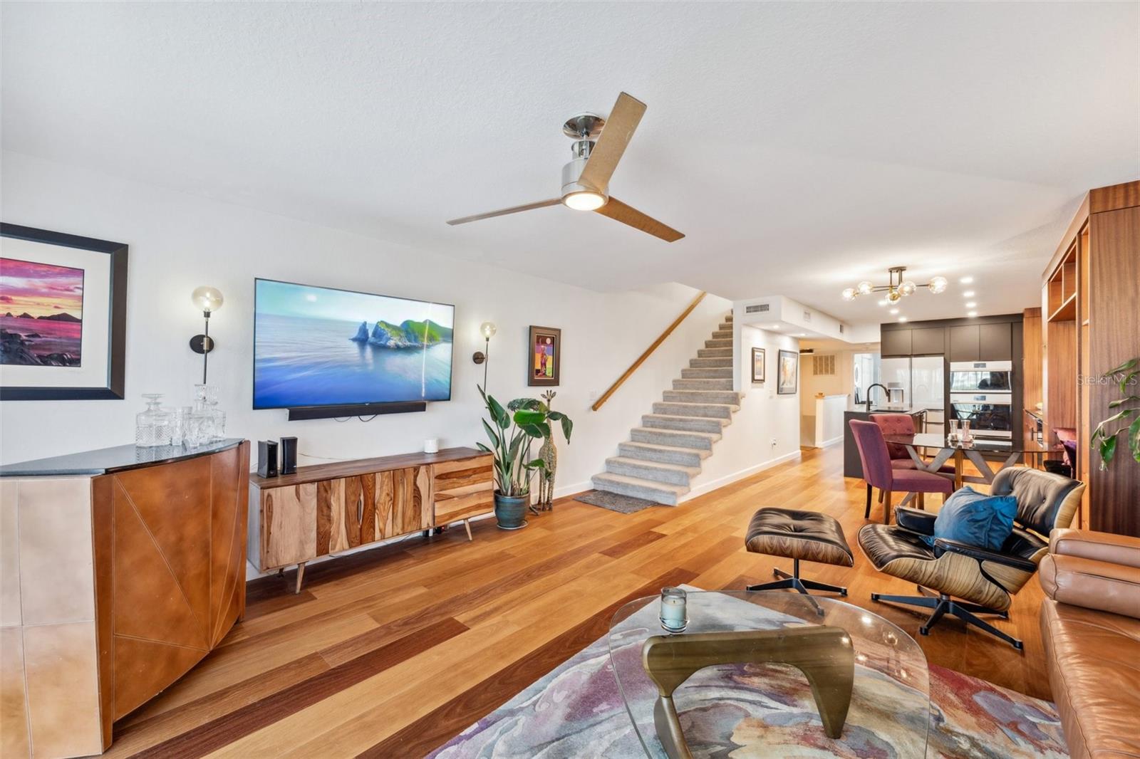 Image 18 of 72 For 14767 Seminole Trail