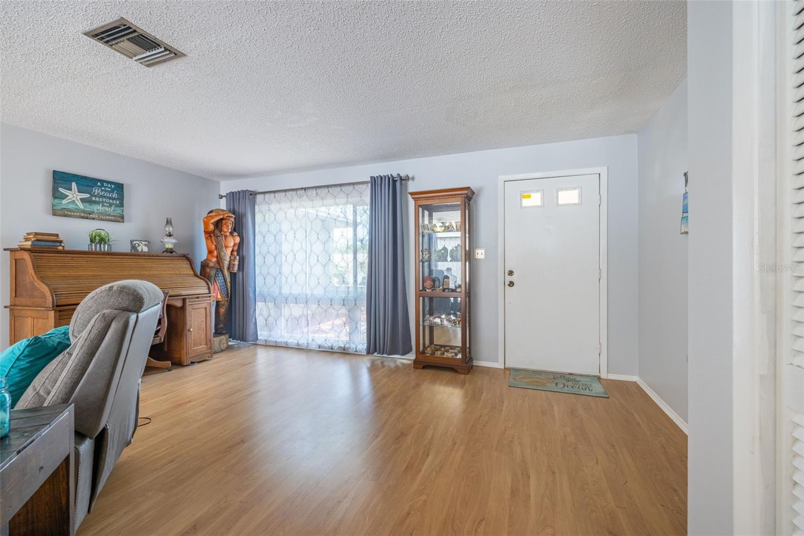 Image 4 of 39 For 3437 Dove Hollow Court