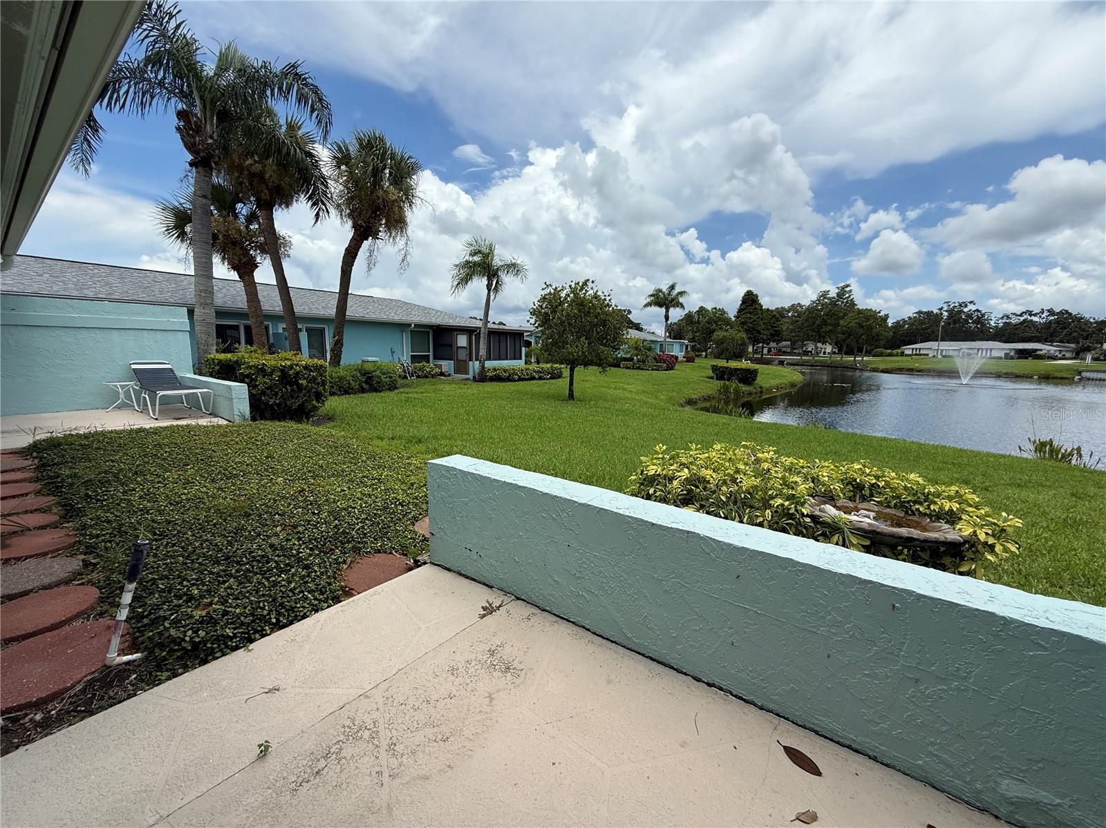 Listing photo id 28 for 2722 Sherbrooke Lane D