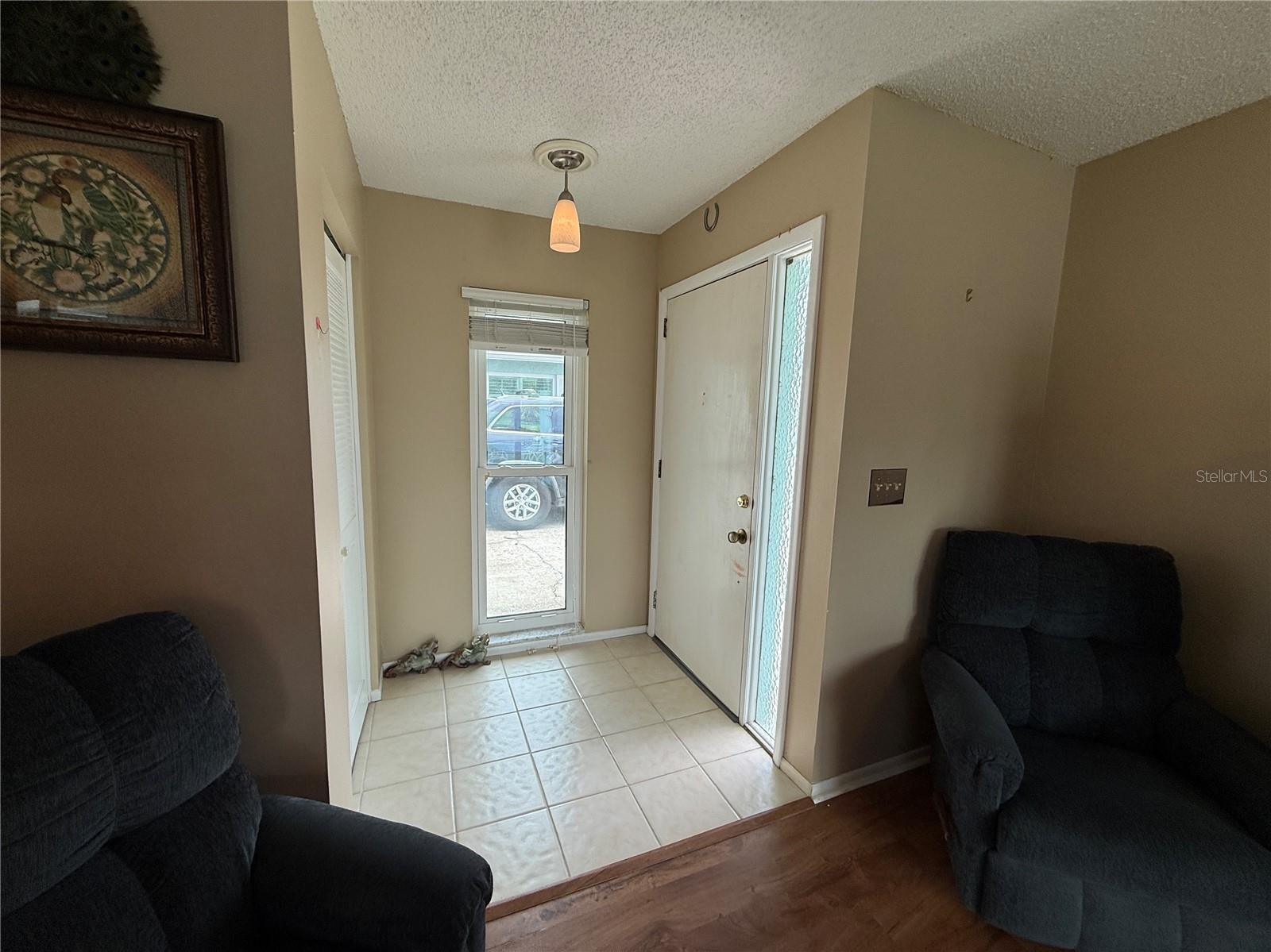 Listing photo id 5 for 2722 Sherbrooke Lane D