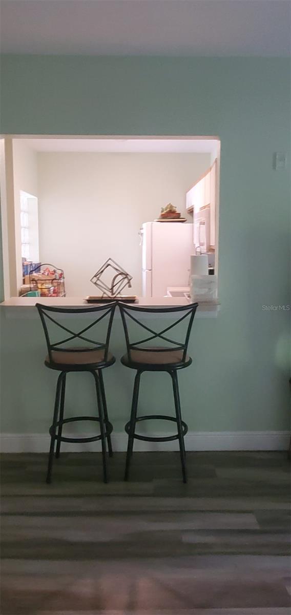 Image 3 of 21 For 9517 Amberdale Court 202