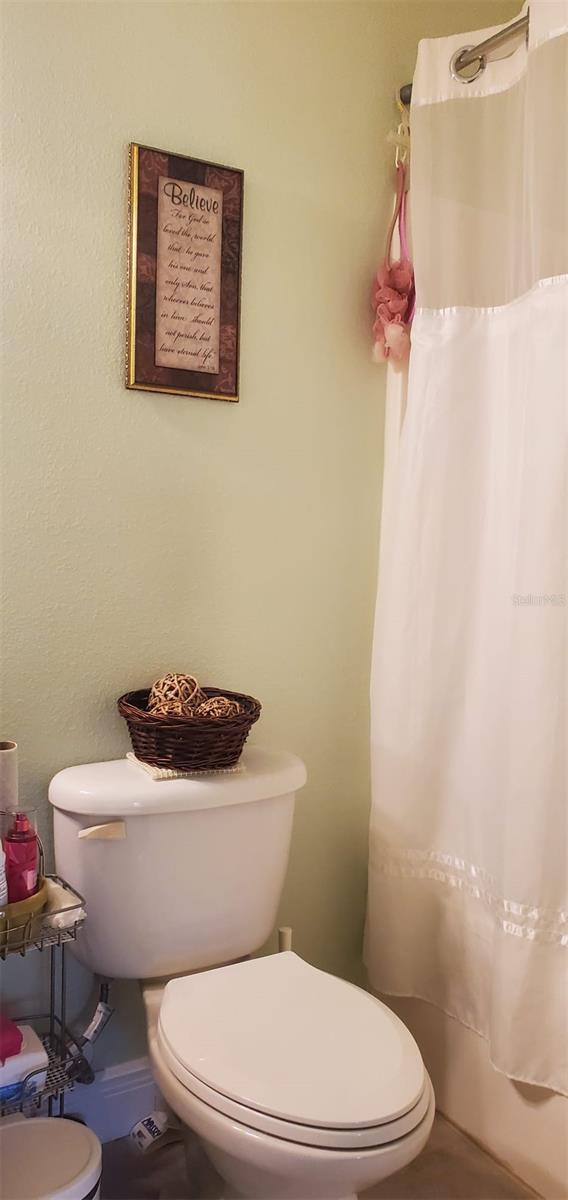 Image 6 of 21 For 9517 Amberdale Court 202