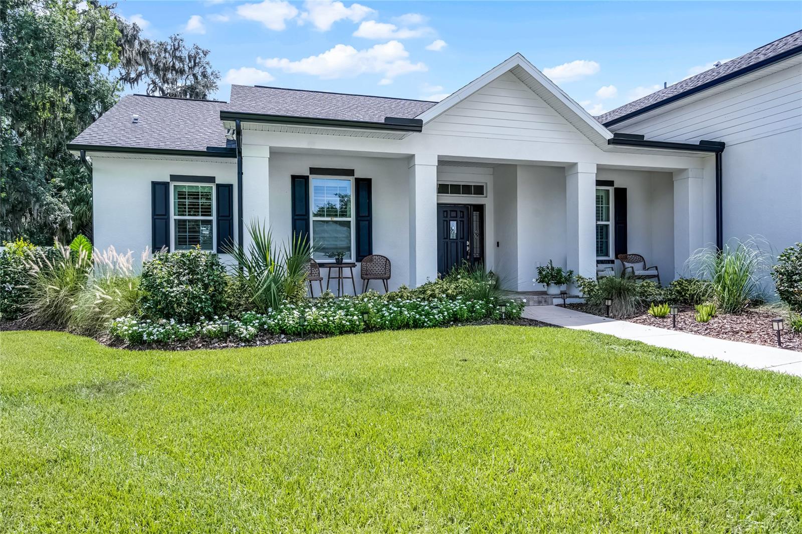 Listing photo id 9 for 926 John Cressler Drive